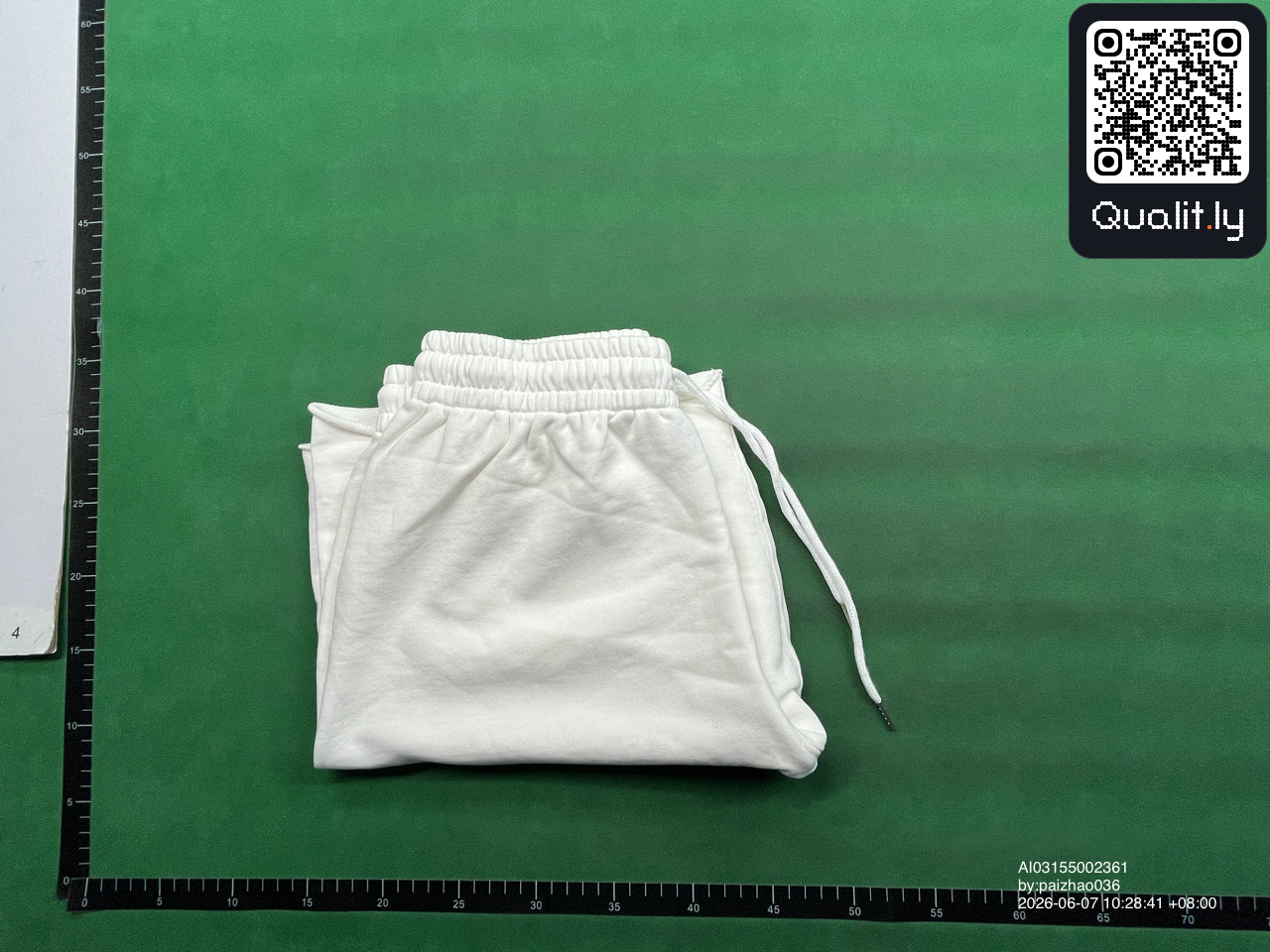 Shorts QC photo 2 of 14