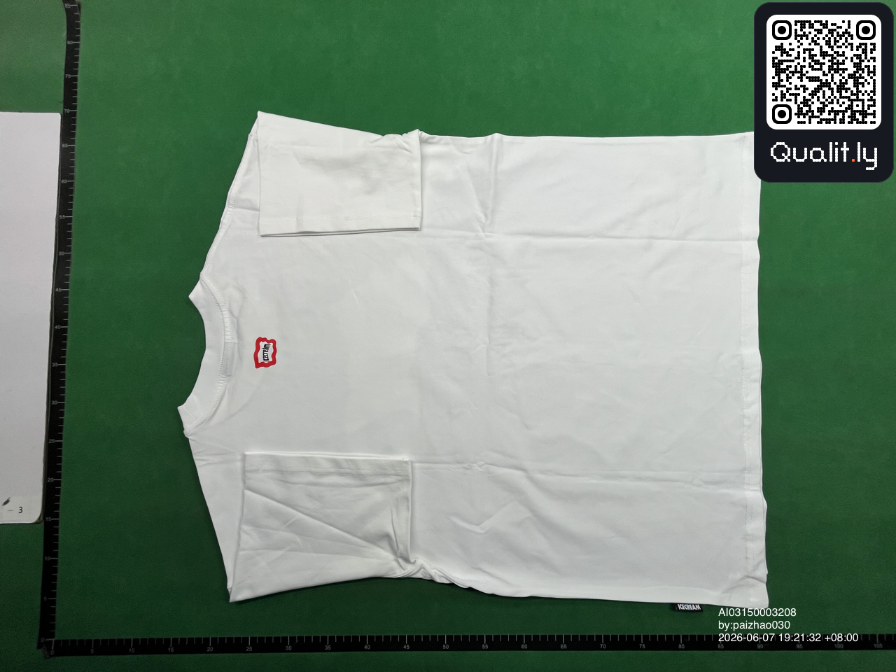 Camiseta — foto QC 3 de 10