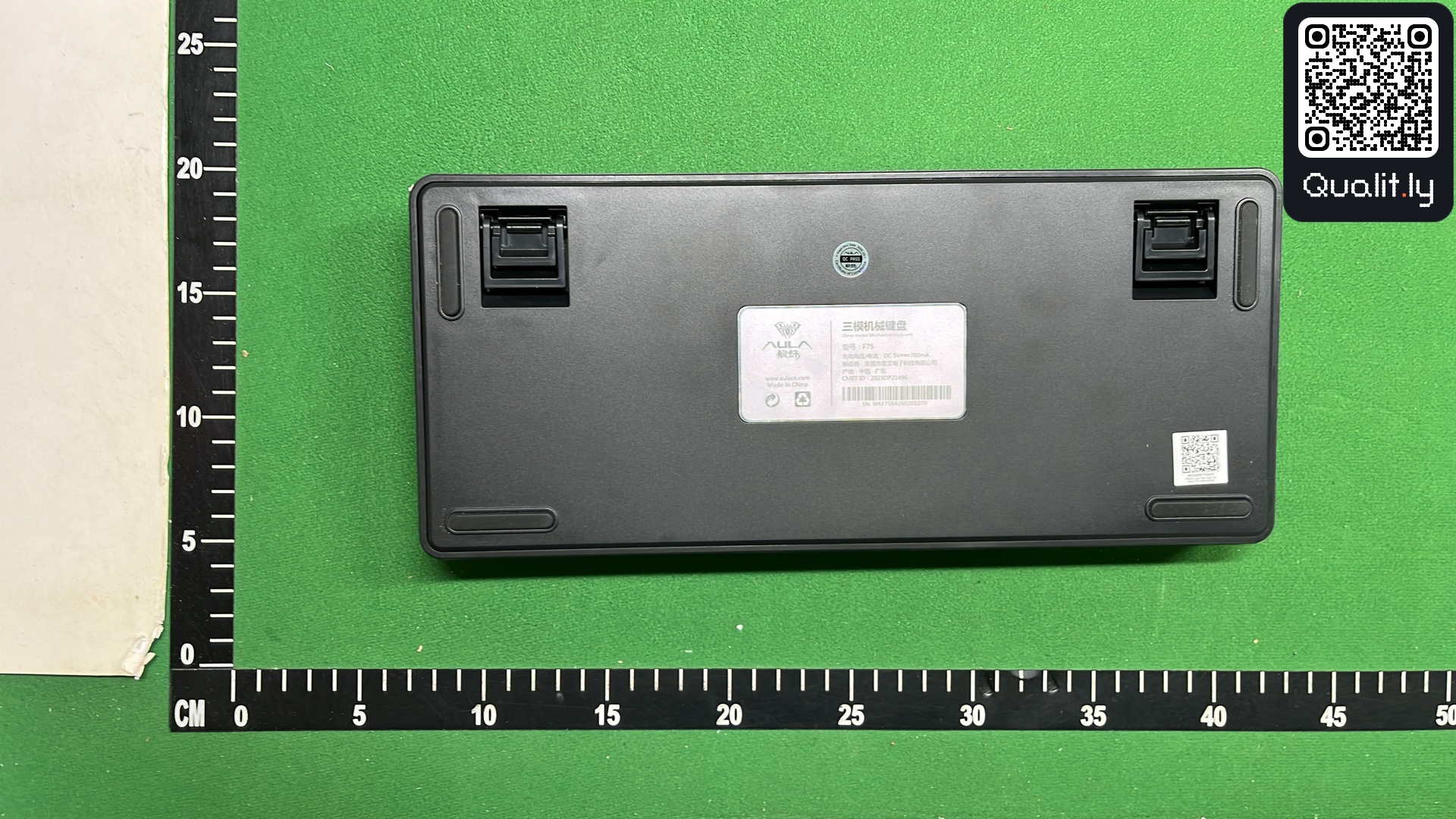Foto QC 2 de 9