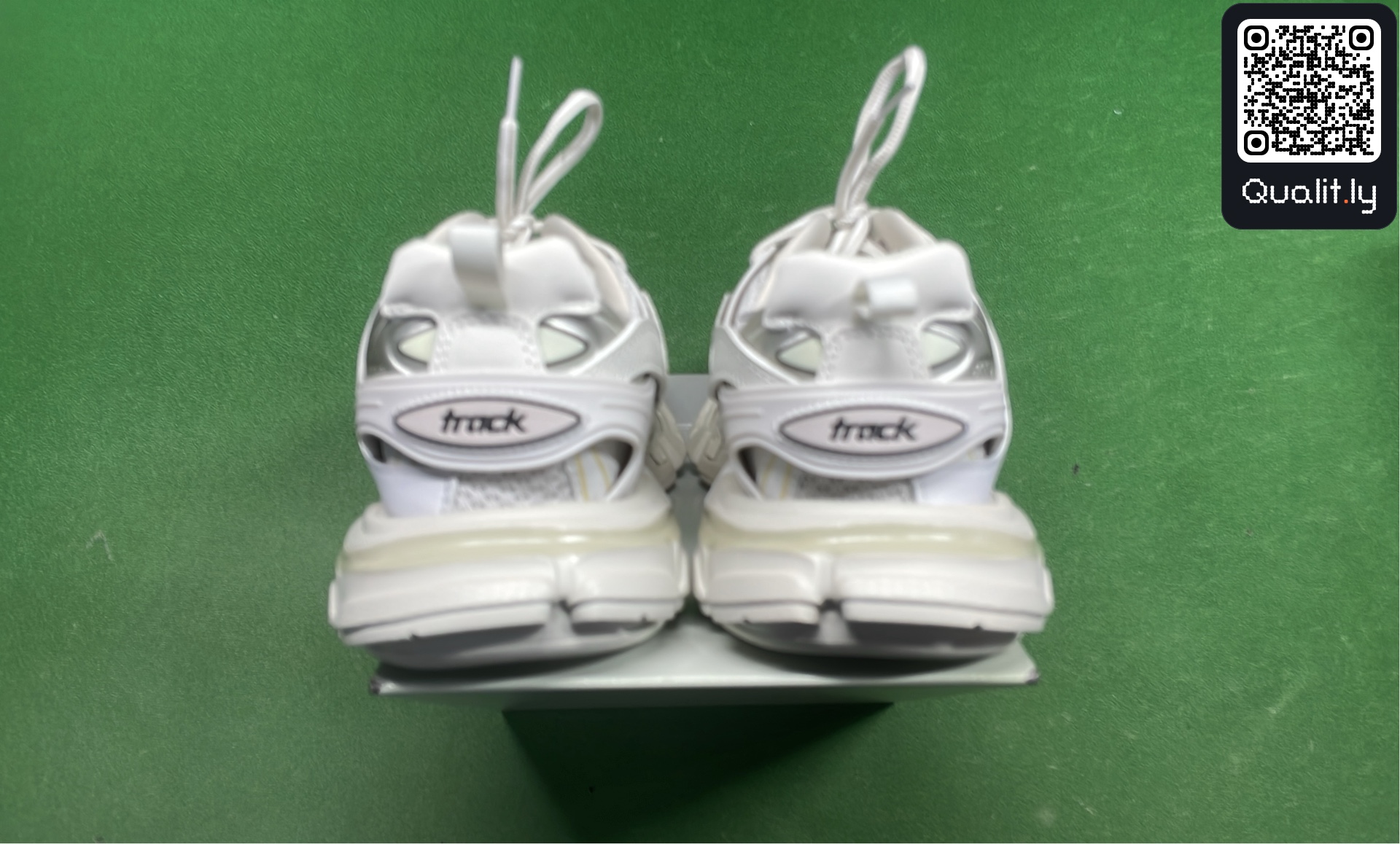 球鞋 QC 照片 3 / 18