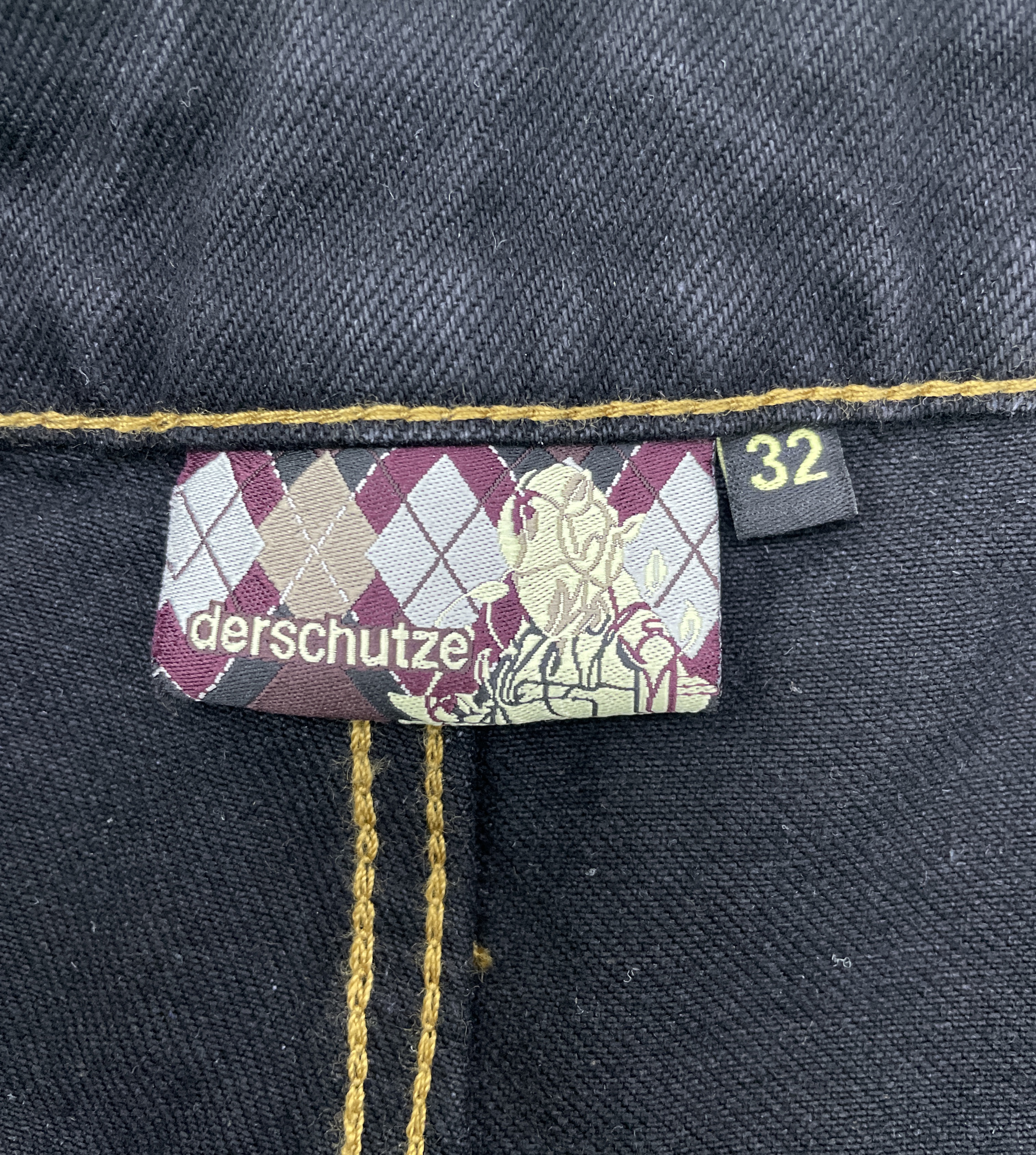 Jeans QC photo 3 of 78