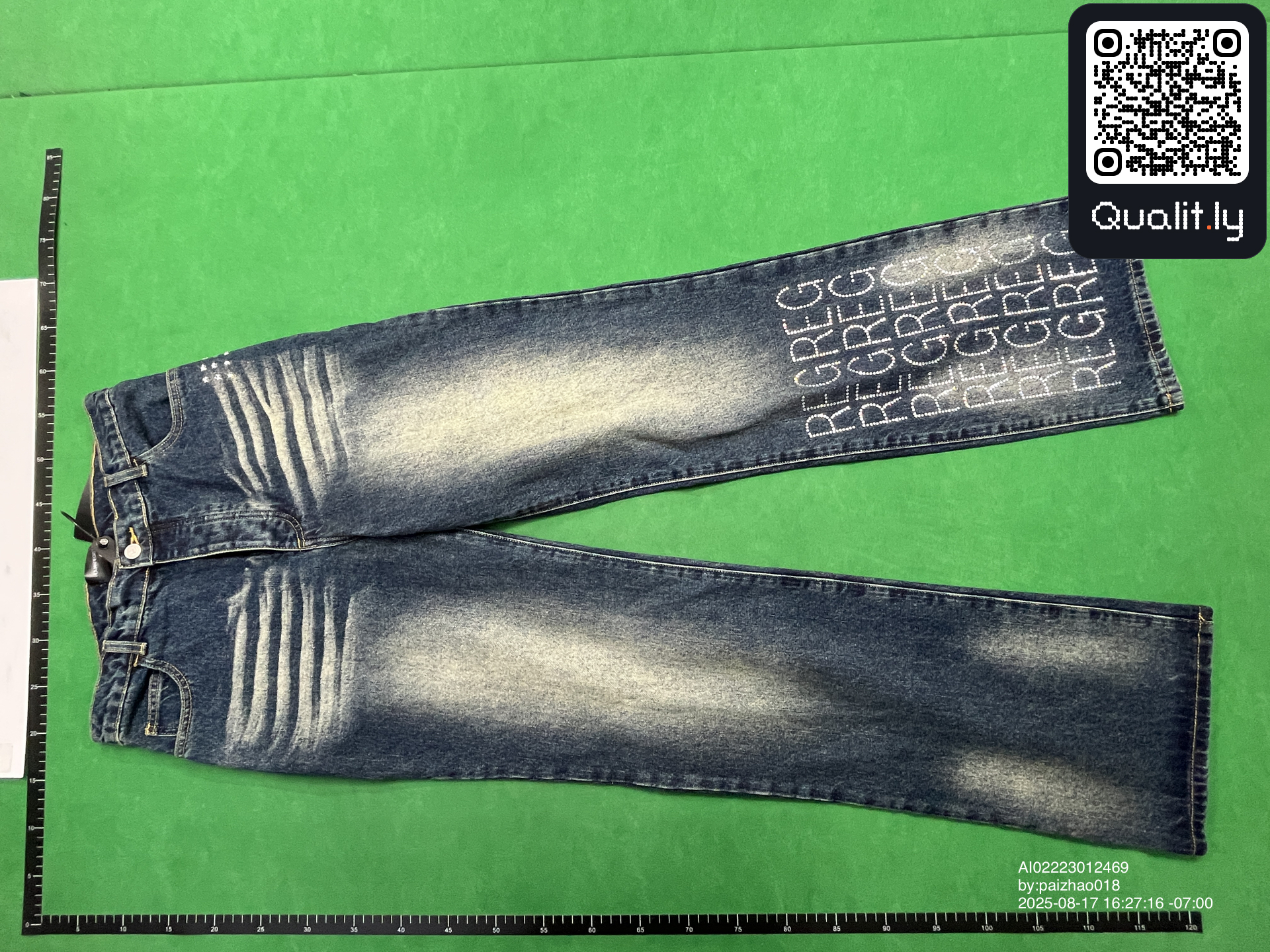 Jeans — foto QC 3 di 4