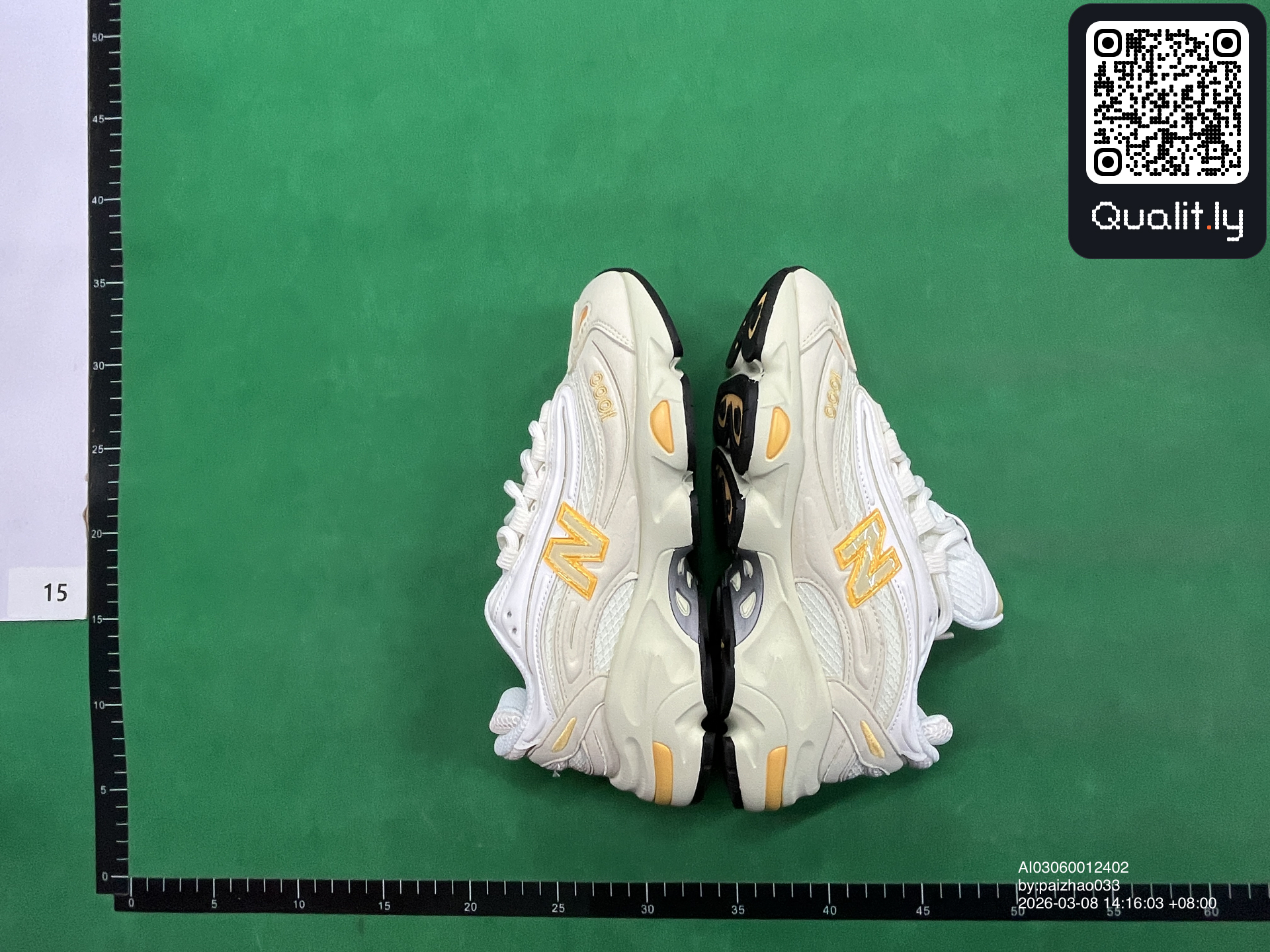 Sneakers — QC-foto 2 av 6