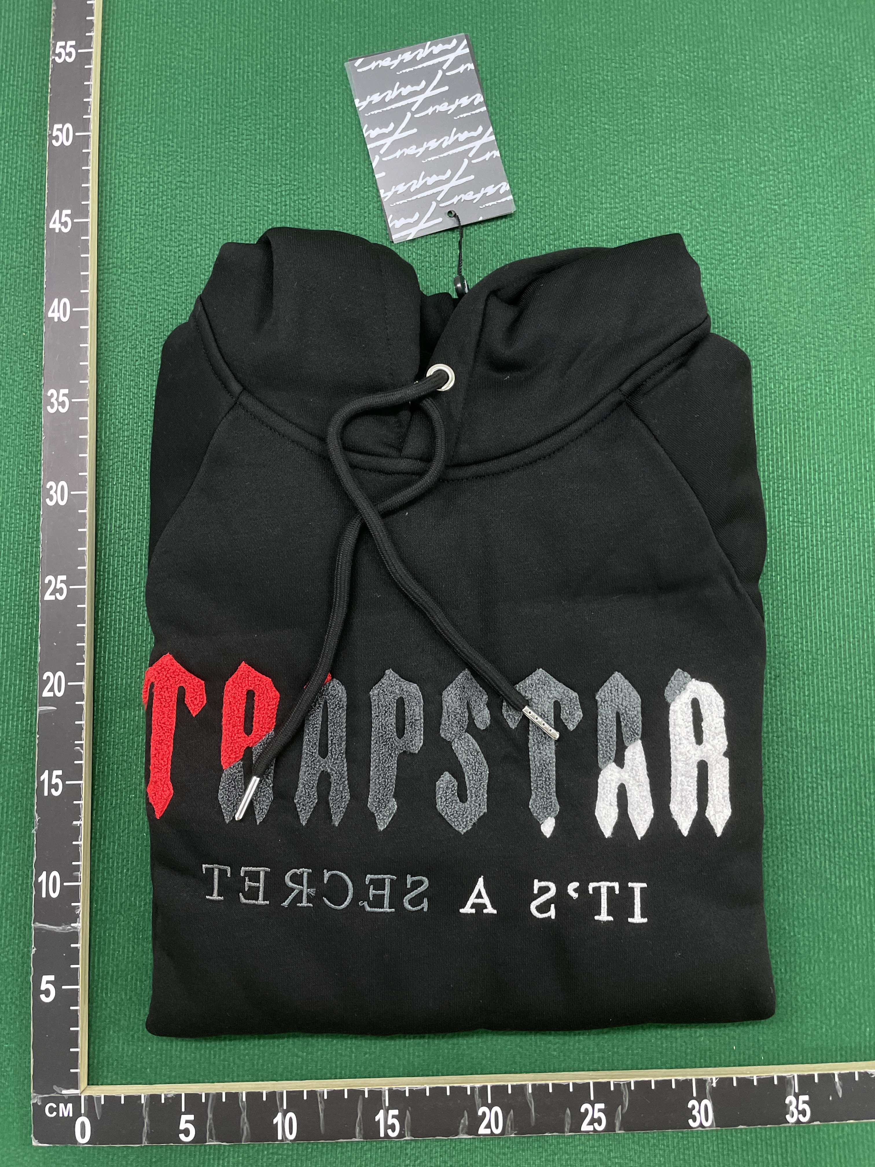 Hoodie — QC-foto 1 av 150