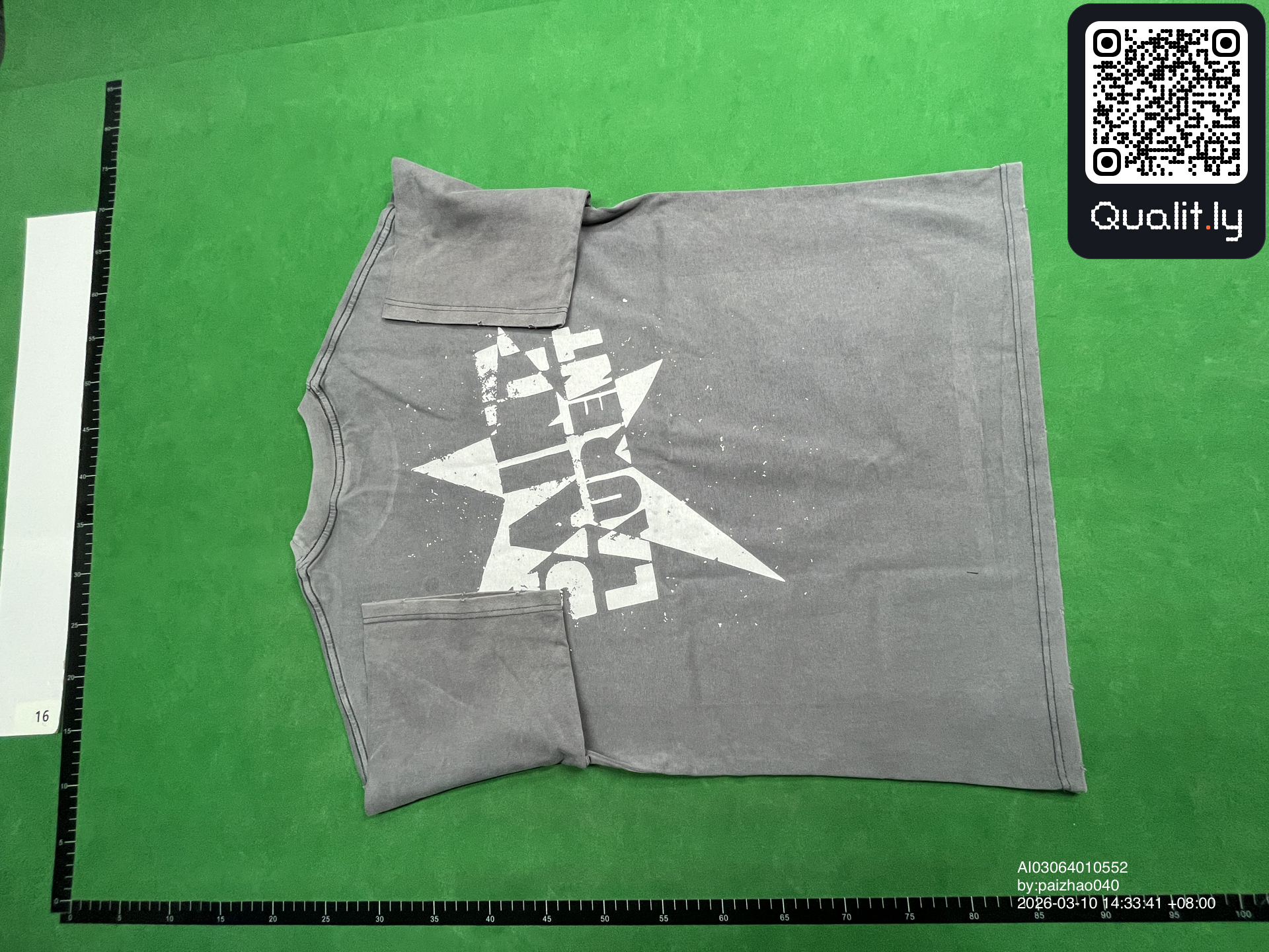 T-shirt — QC-foto 1 av 10