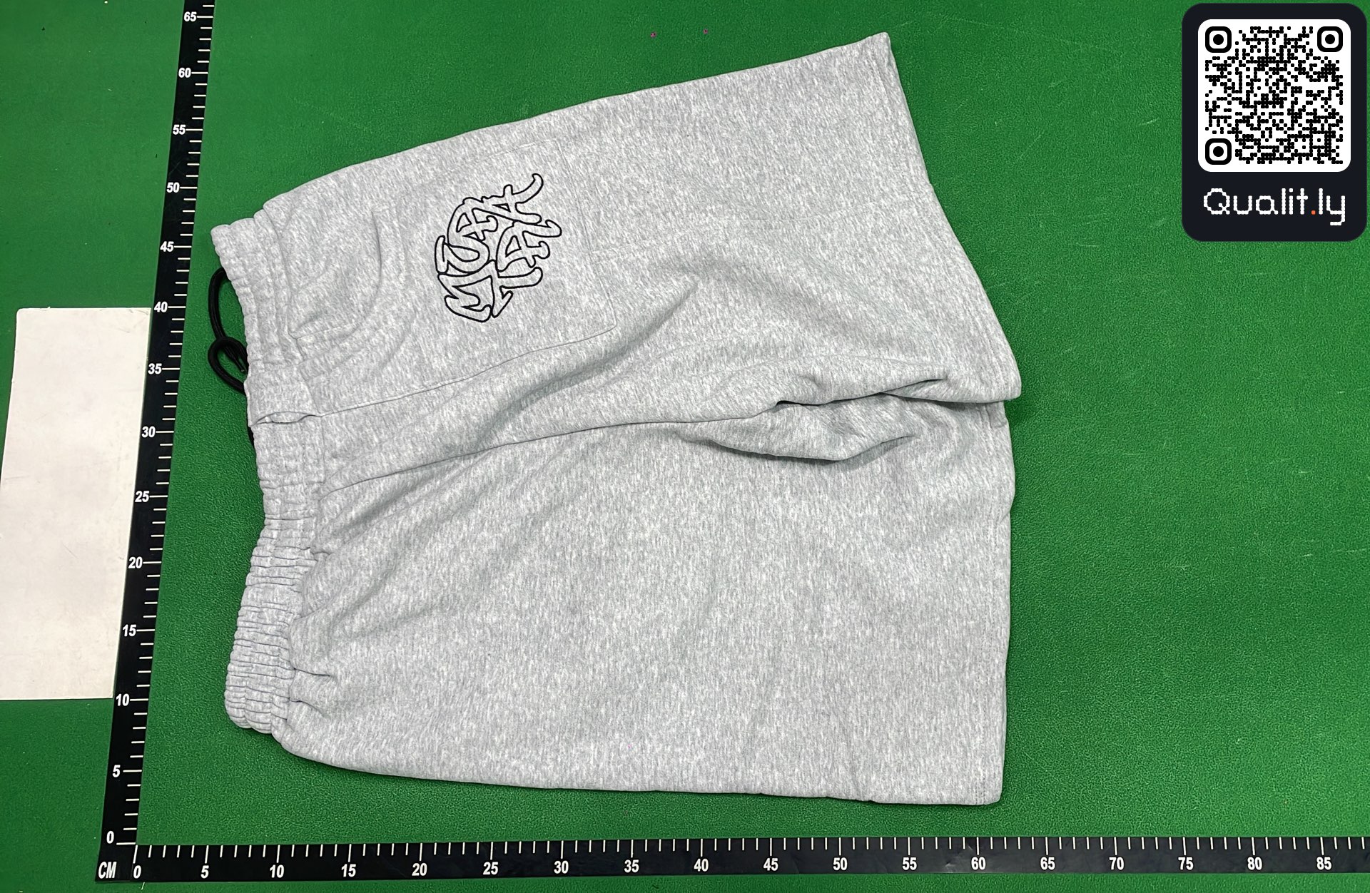 Hoodie QC photo 3 of 16