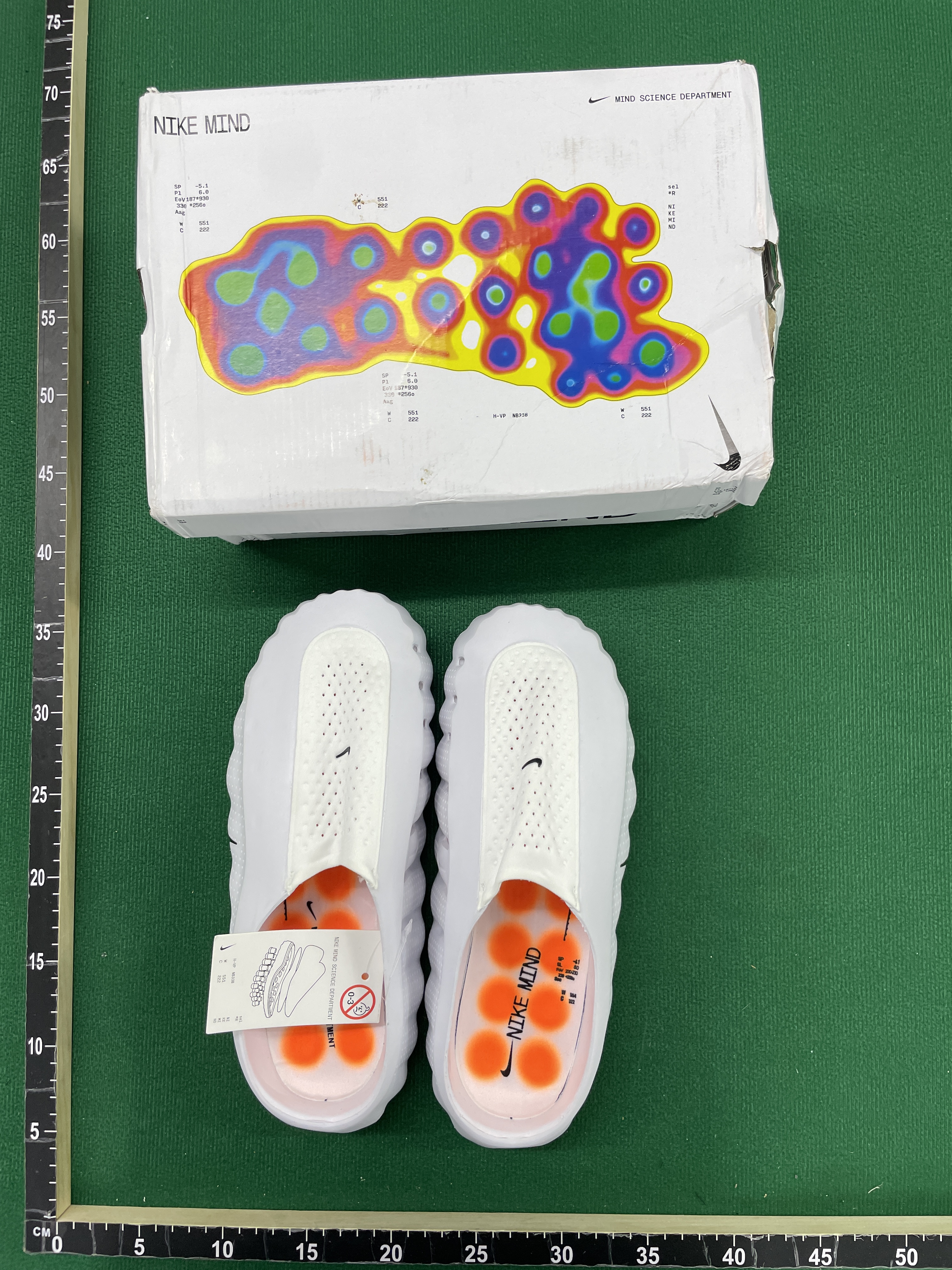 拖鞋 QC 照片 1 / 6