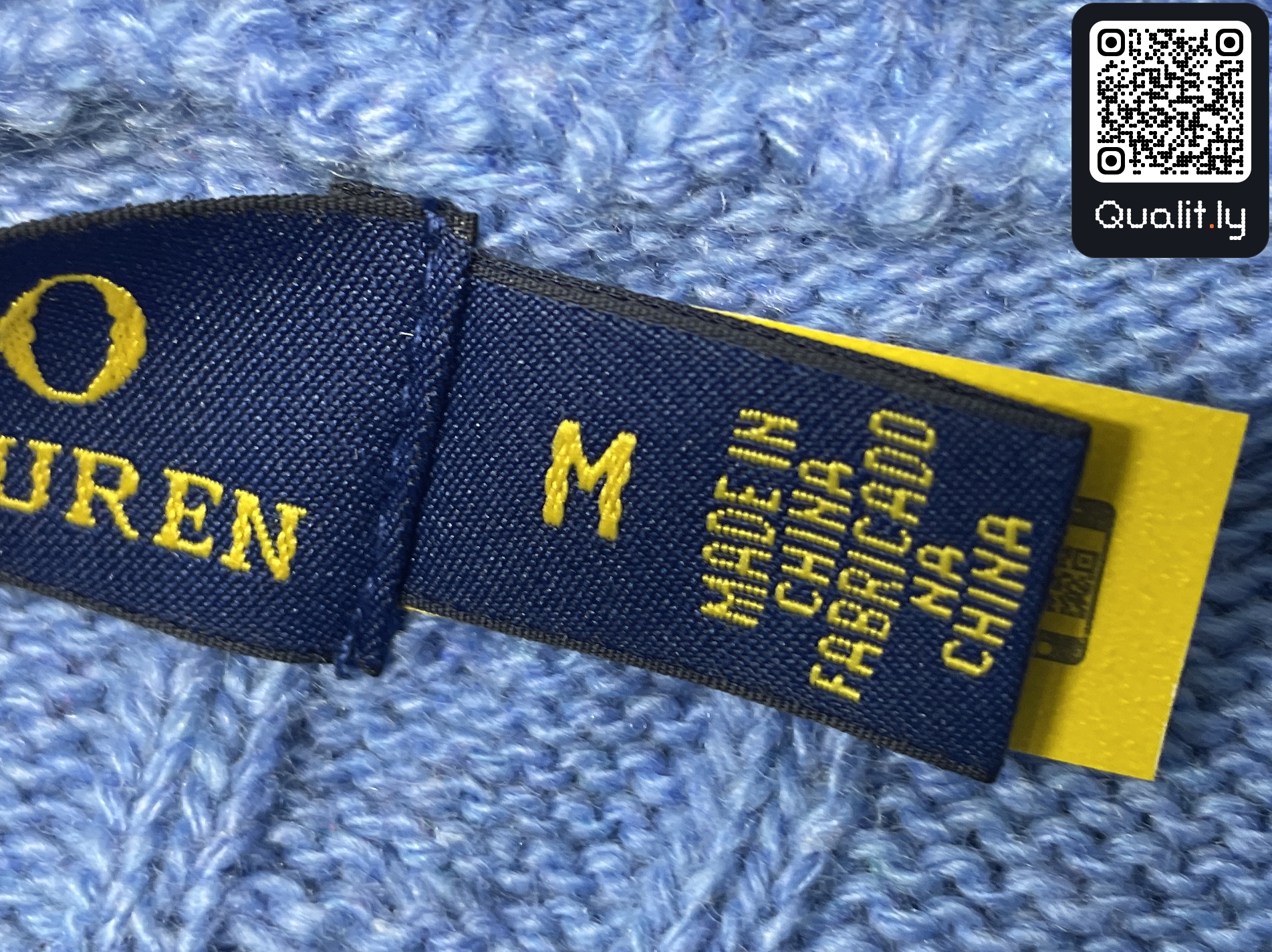 Pull — photo QC 1 sur 403