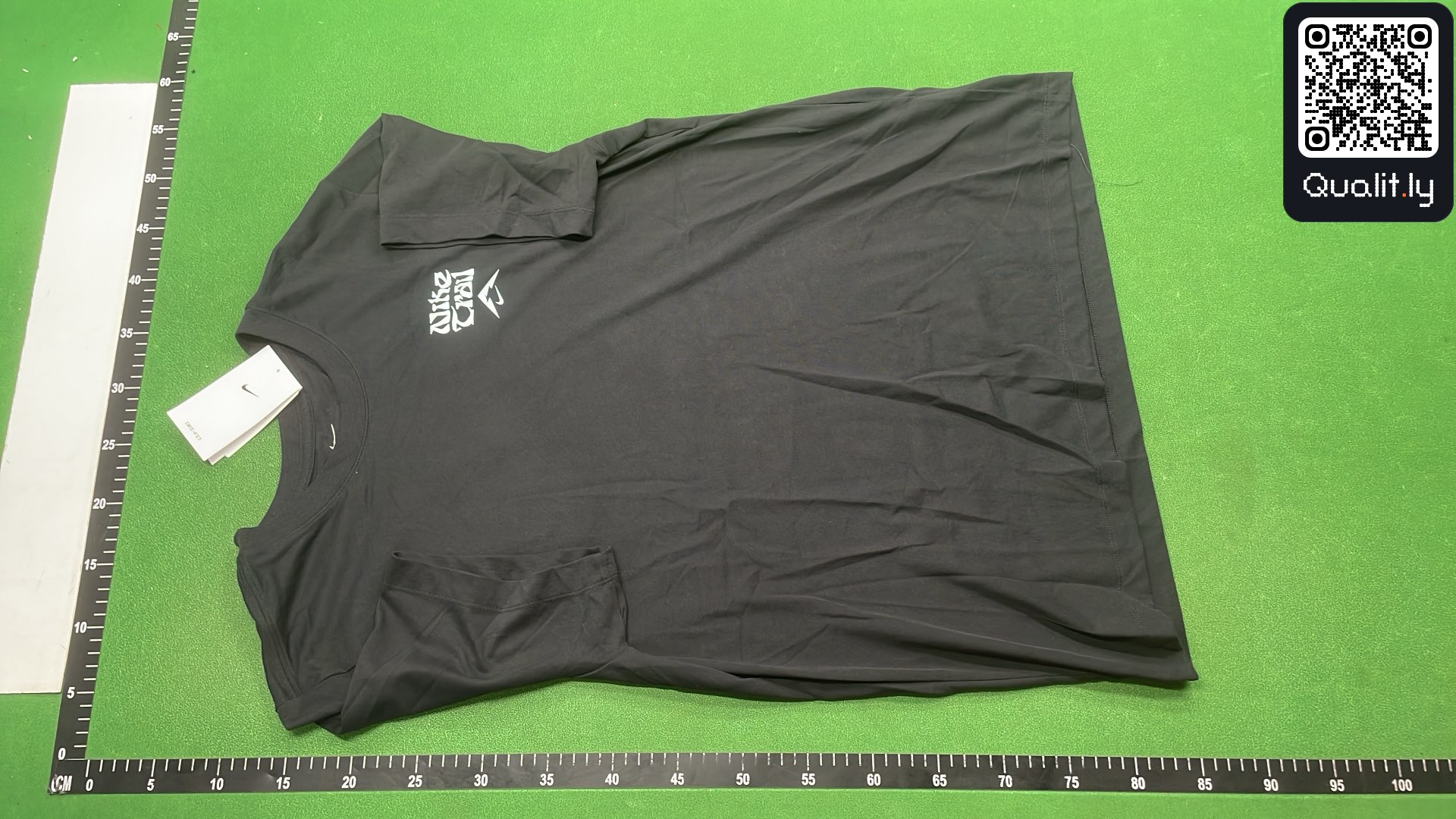 T恤 QC 照片 2 / 12