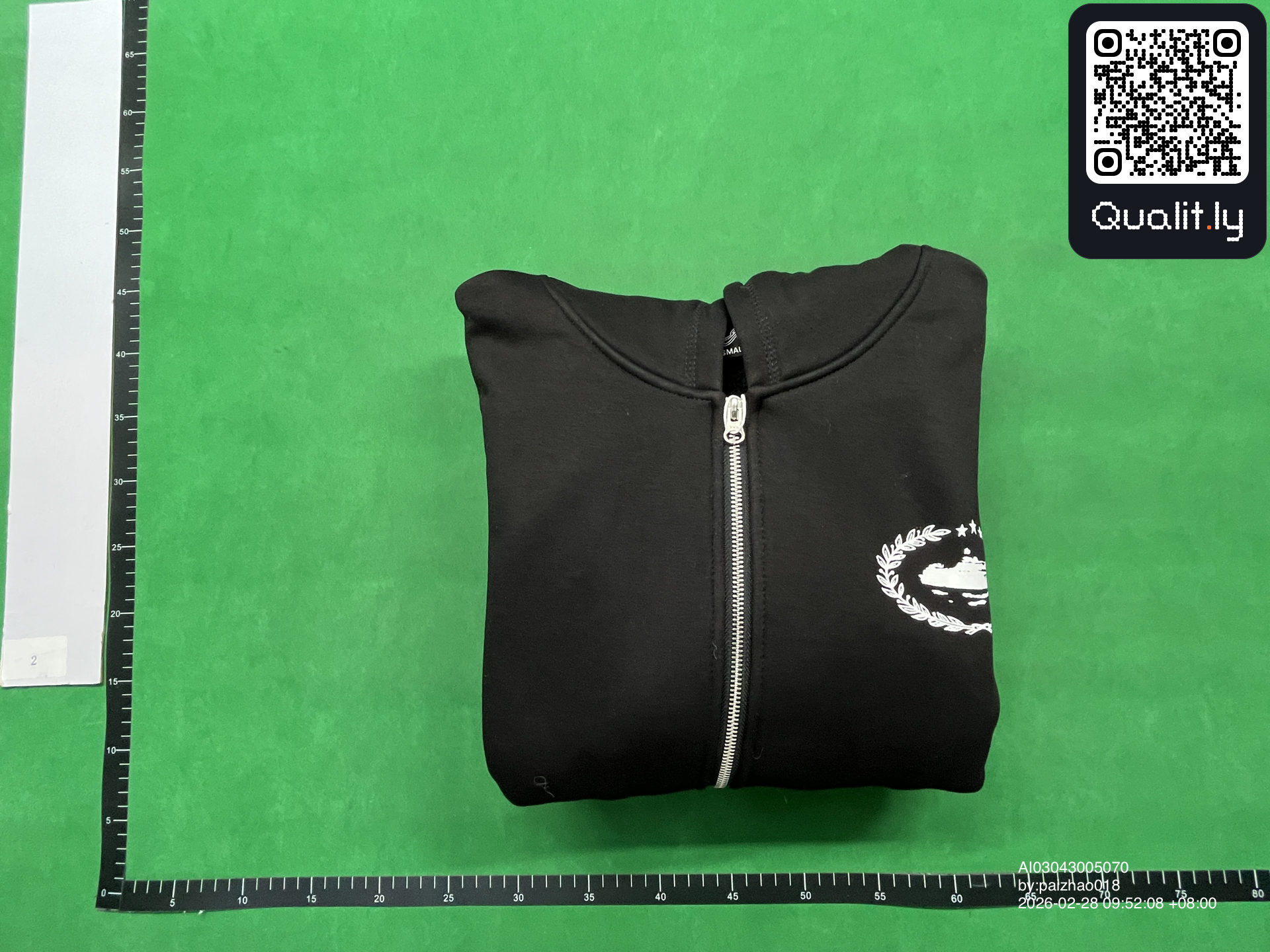 Hoodie — QC-foto 1 av 10