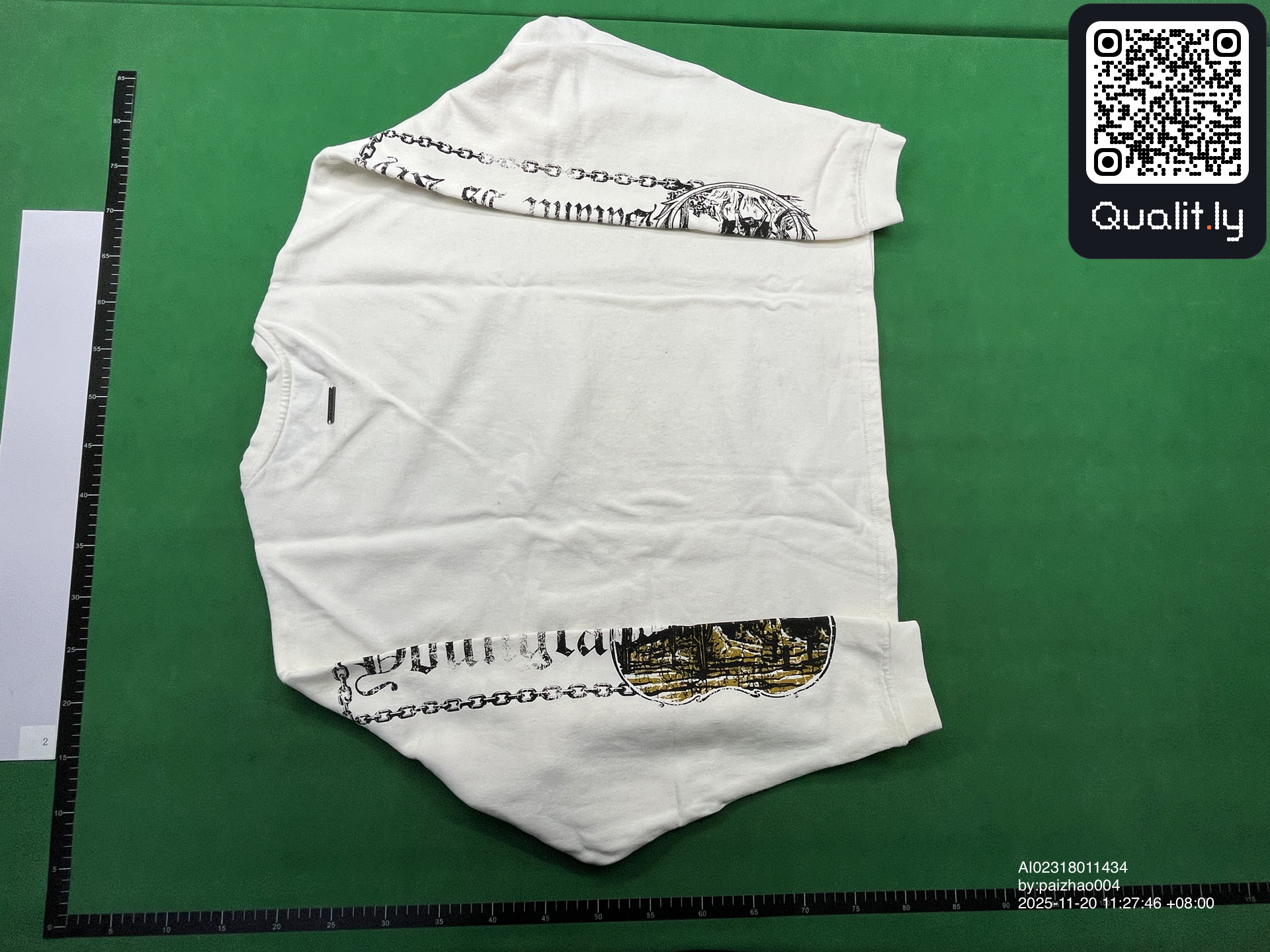 连帽卫衣 QC 照片 2 / 4