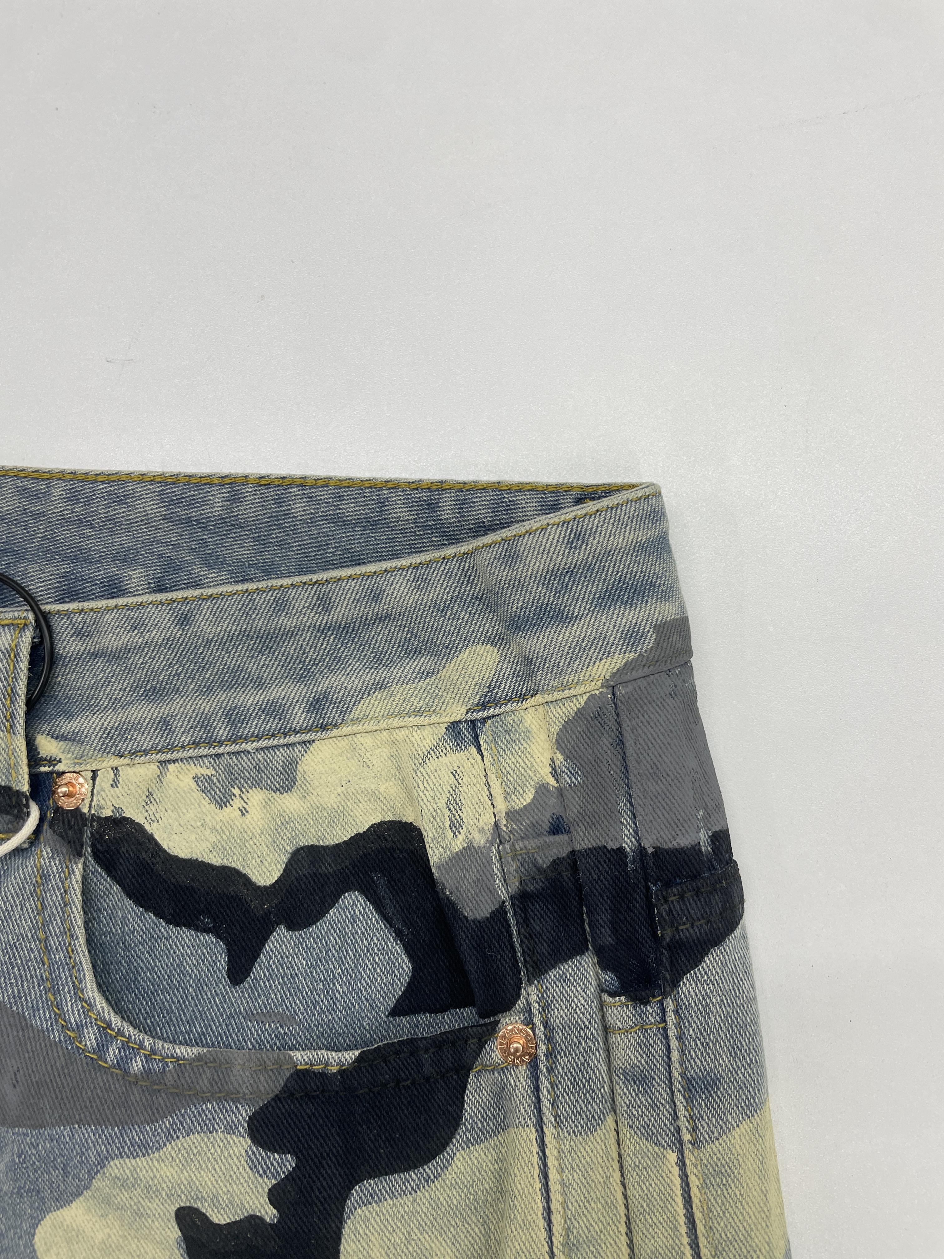 Jeans QC photo 2 of 43
