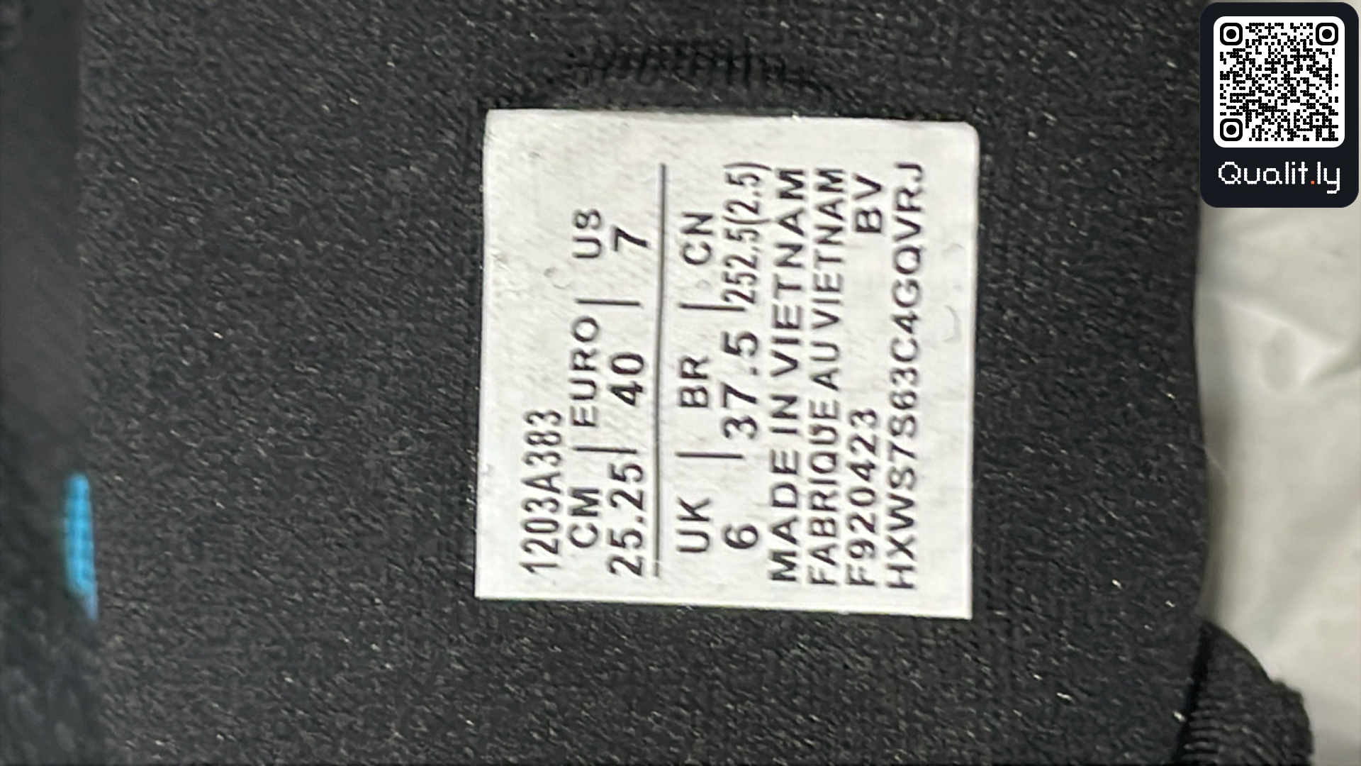 Sneakers — QC-foto 2 van 112