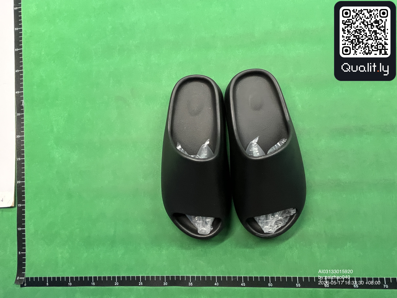 Slides QC photo 1 of 25