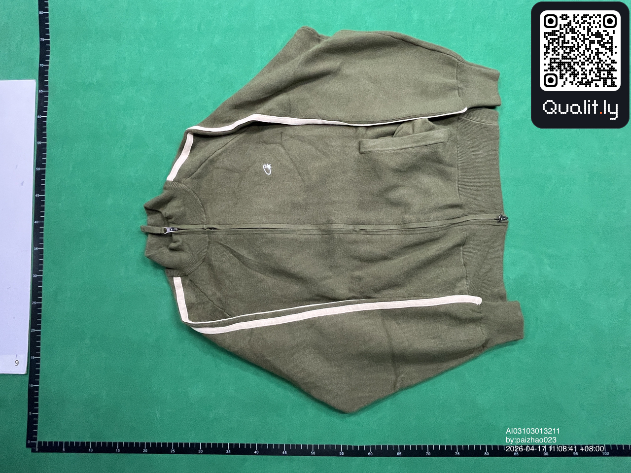 Pull — photo QC 3 sur 48