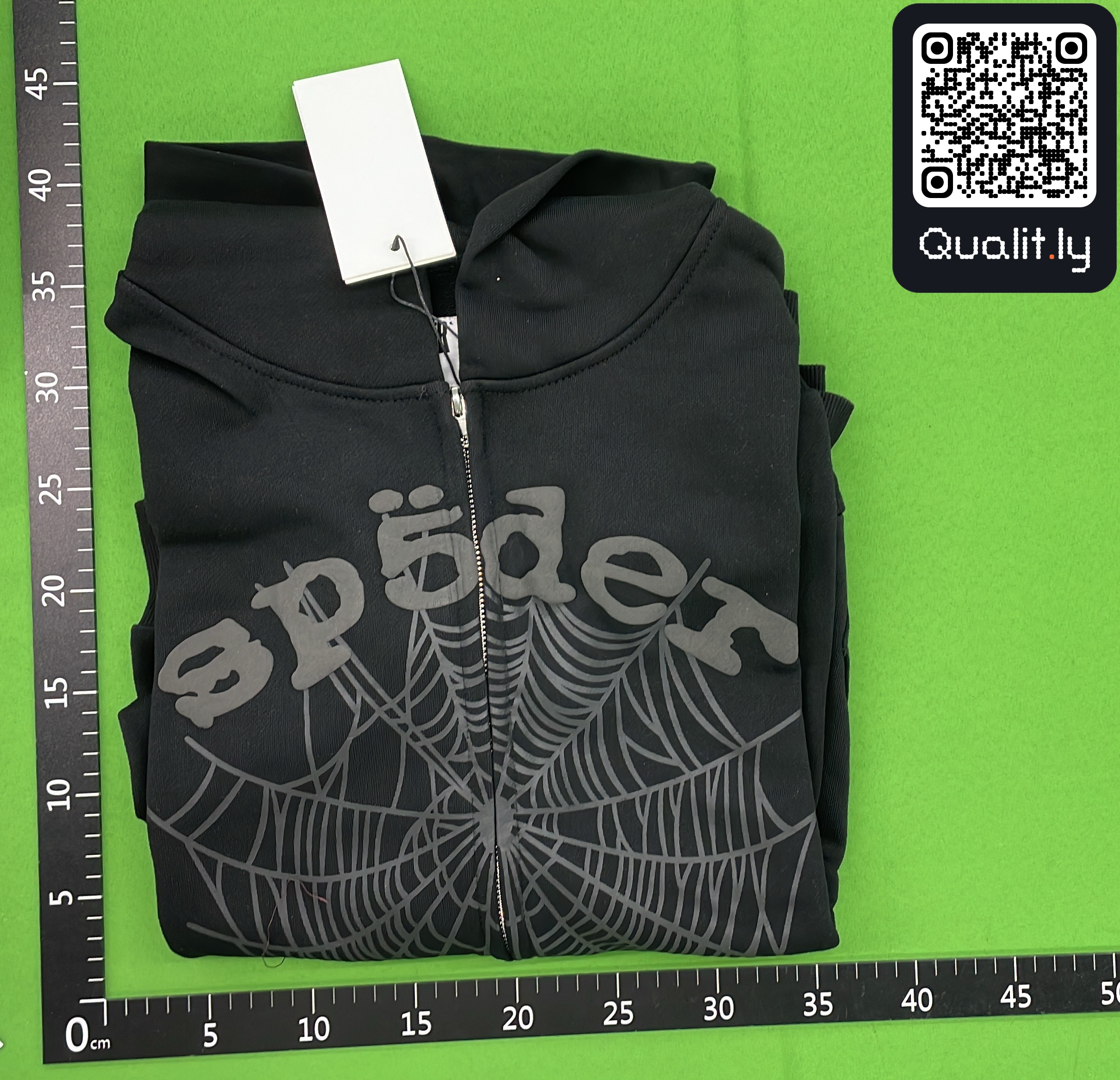 Hoodie — QC-Foto 1 von 86