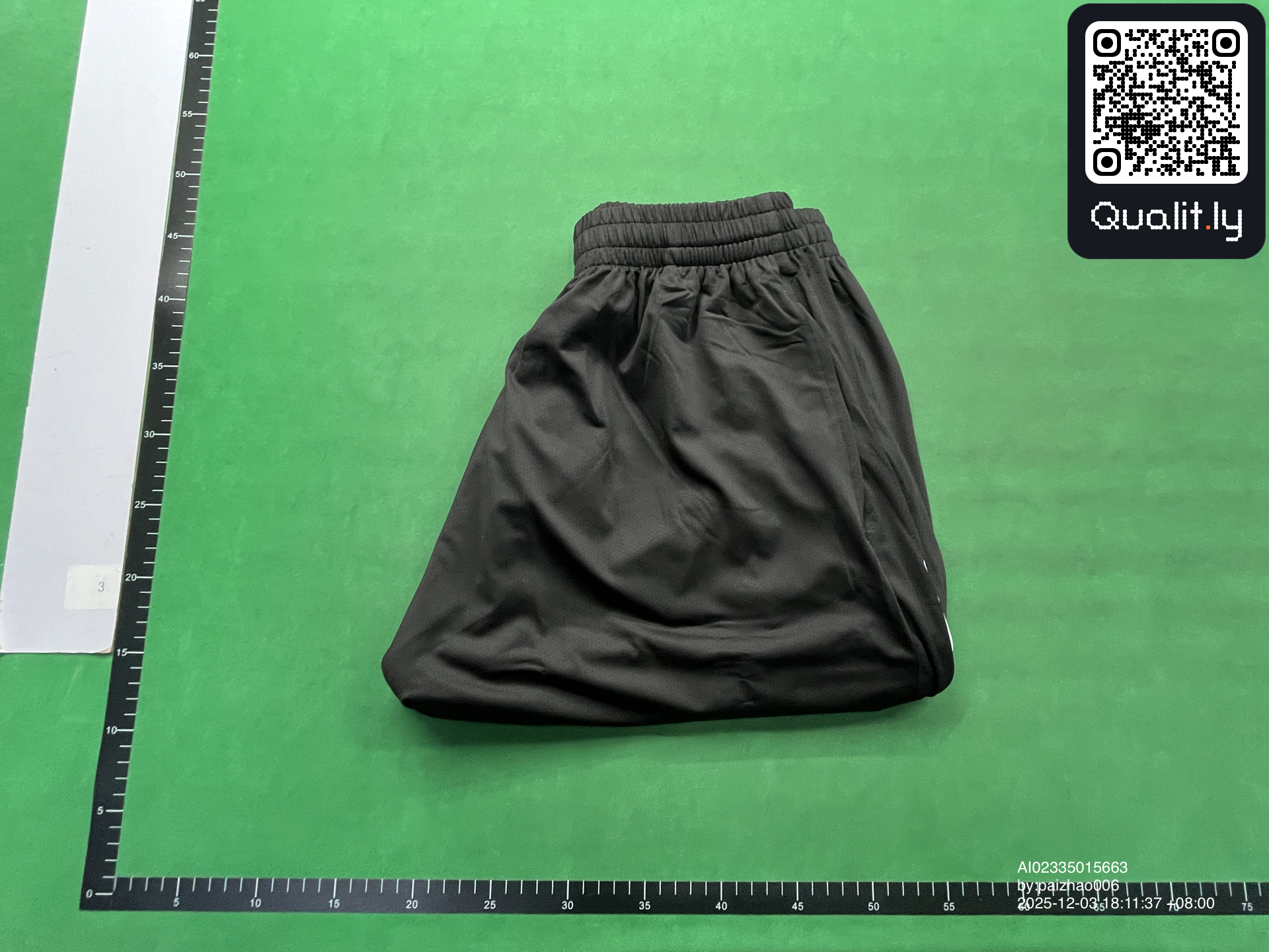 Pantaloni scurți — fotografie QC 1 din 34