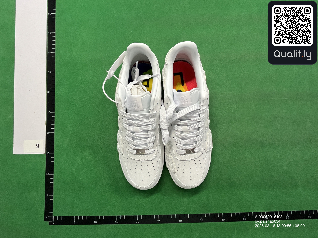 Sneakers — foto QC 1 di 34