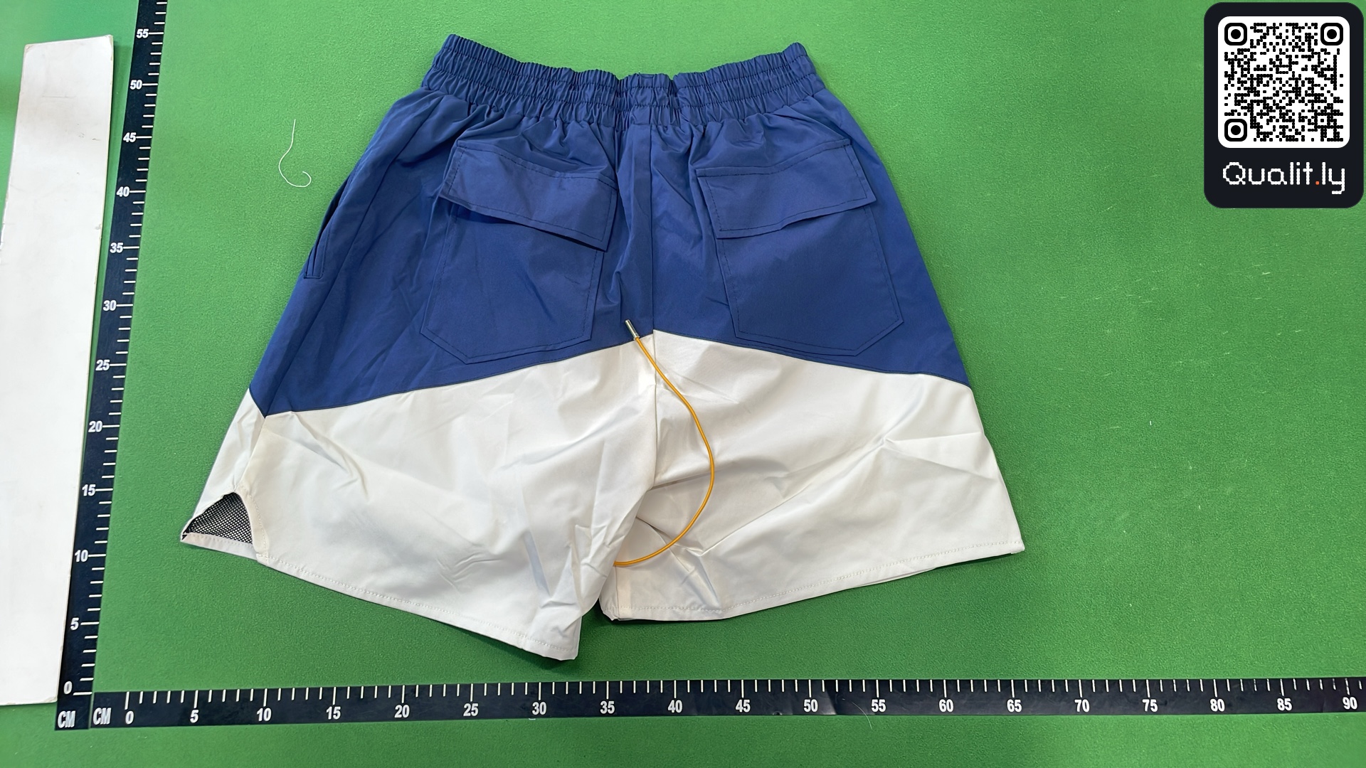 Shorts QC photo 3 of 32