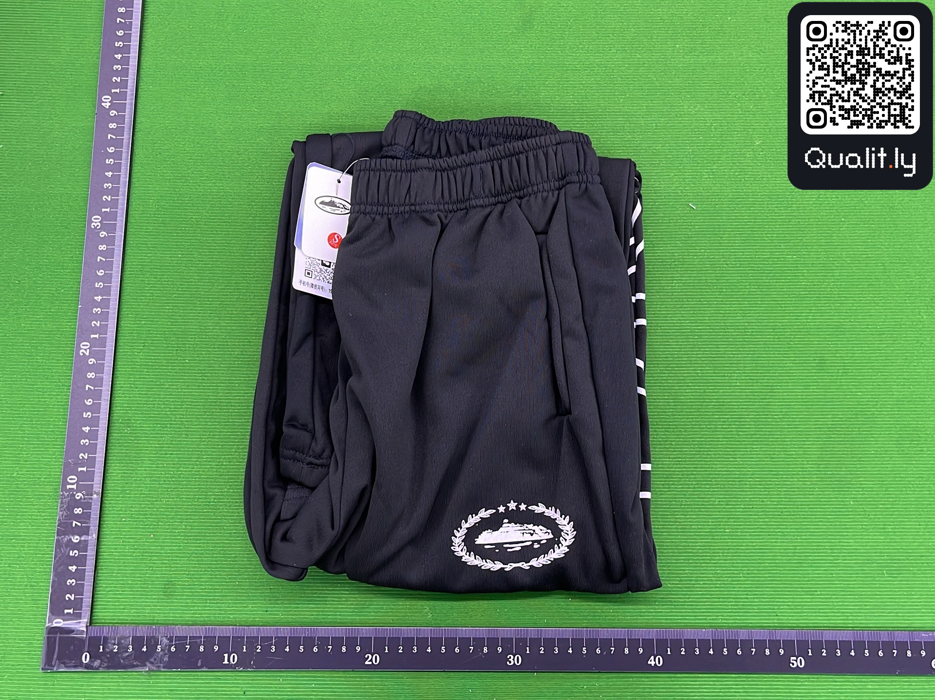 运动套装 QC 照片 1 / 16