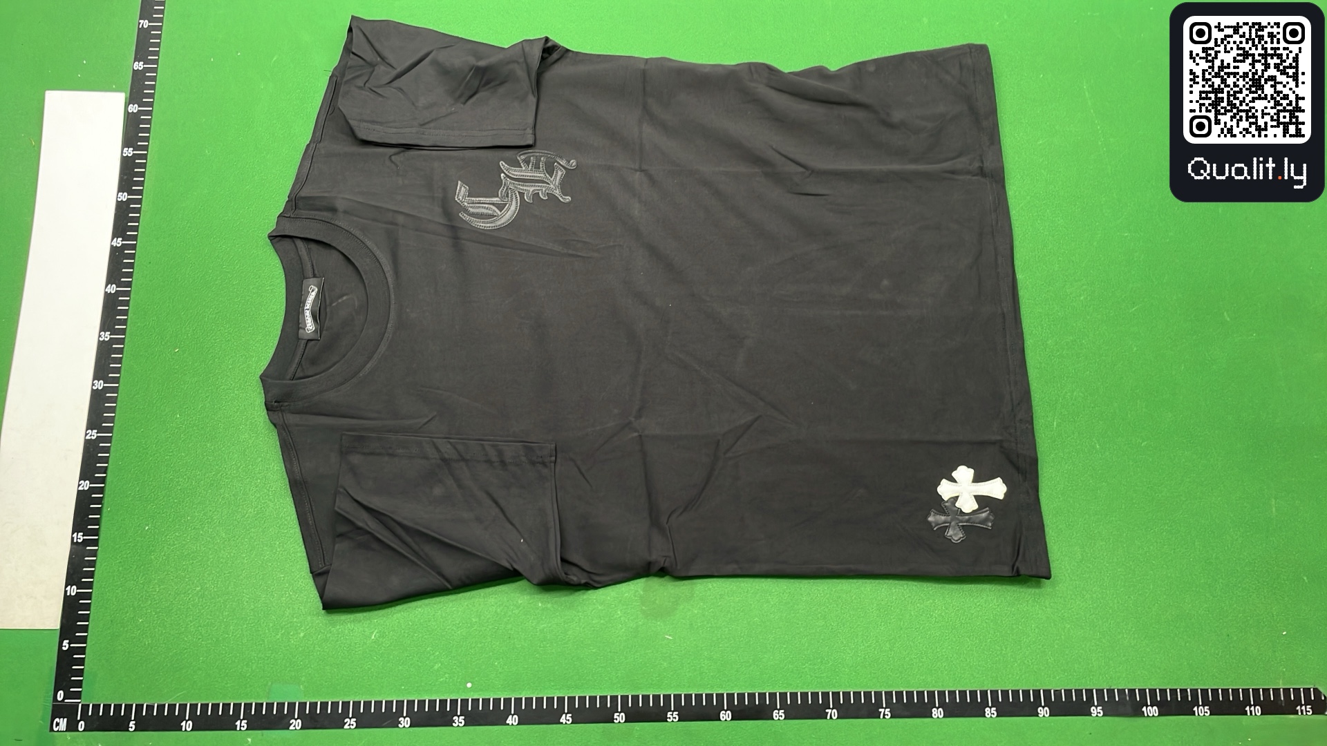 Camiseta — foto QC 2 de 4