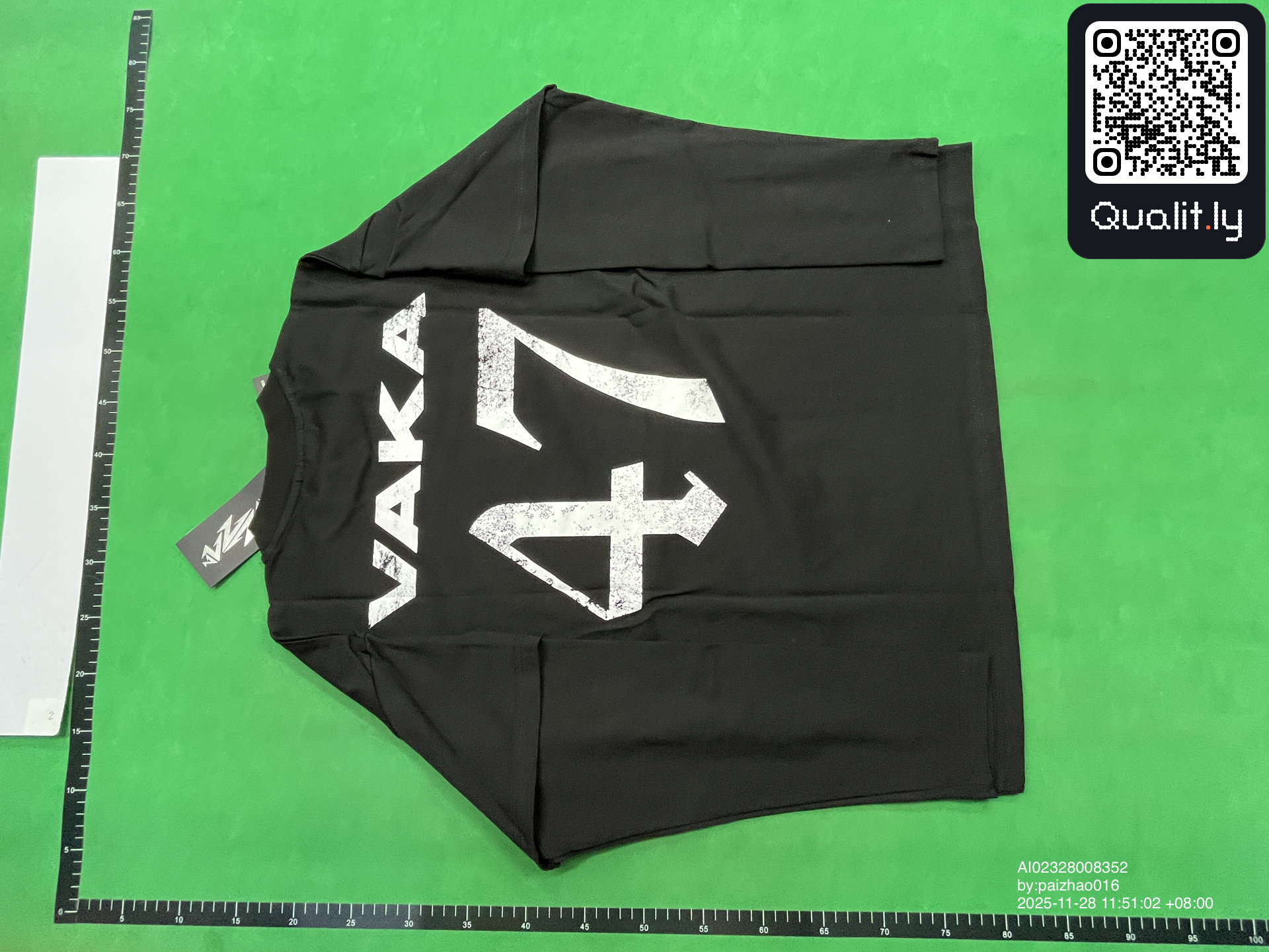 T恤 QC 照片 2 / 8