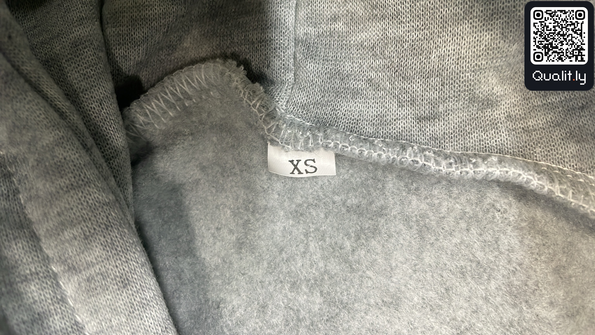 Hoodie — QC-foto 1 van 67