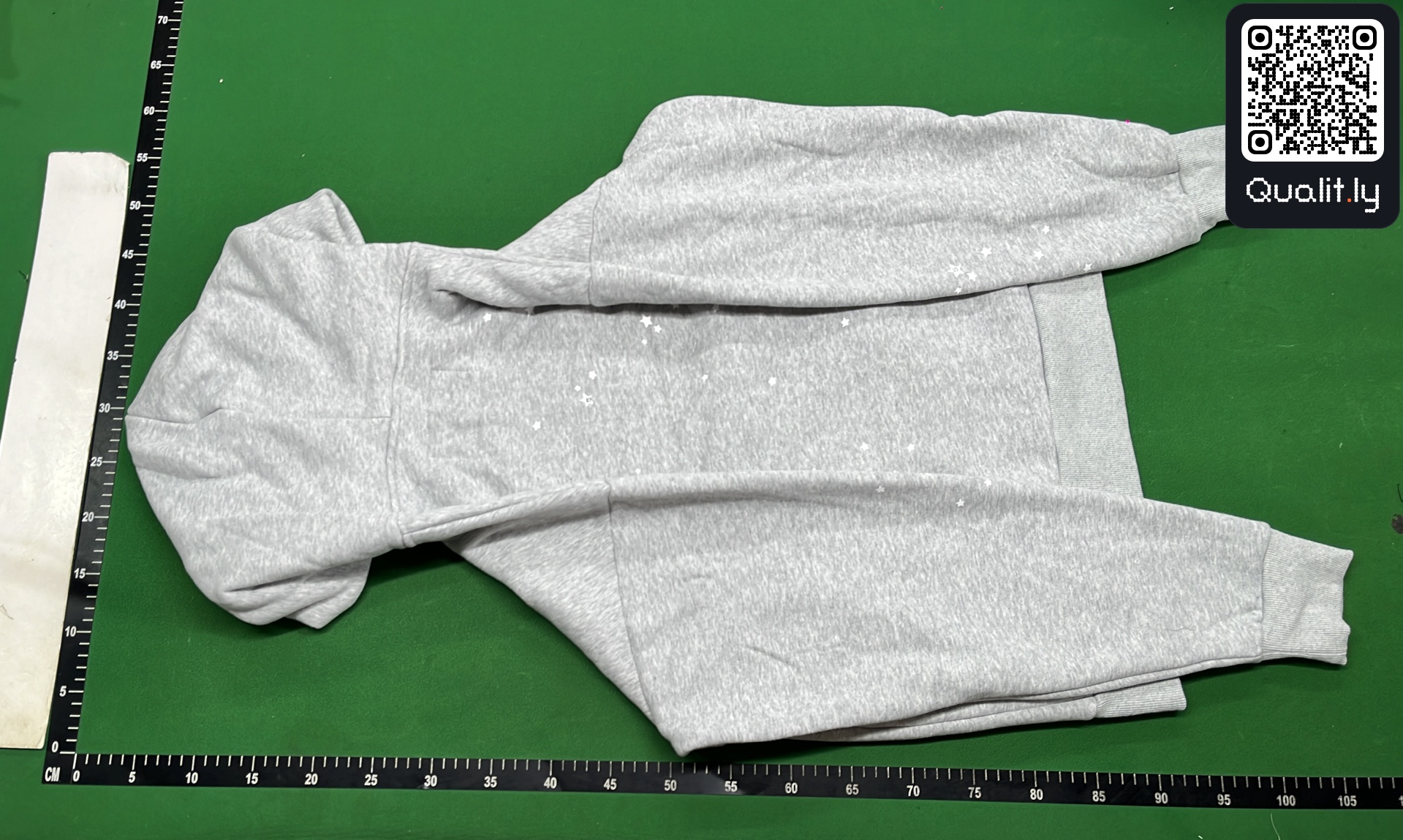 Hoodie QC photo 3 of 4