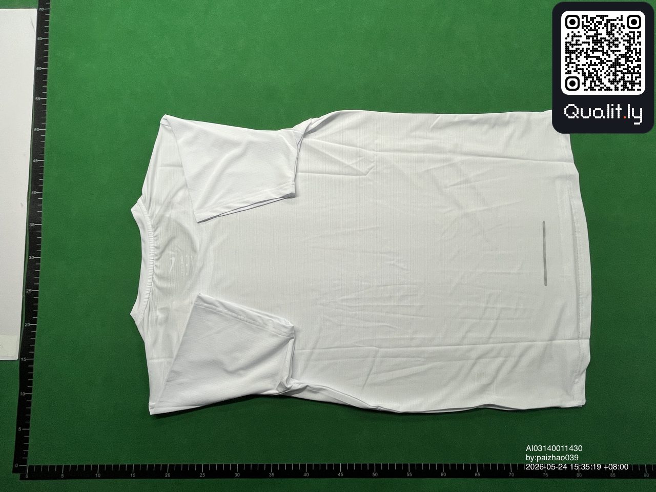 T-shirt — photo QC 2 sur 98