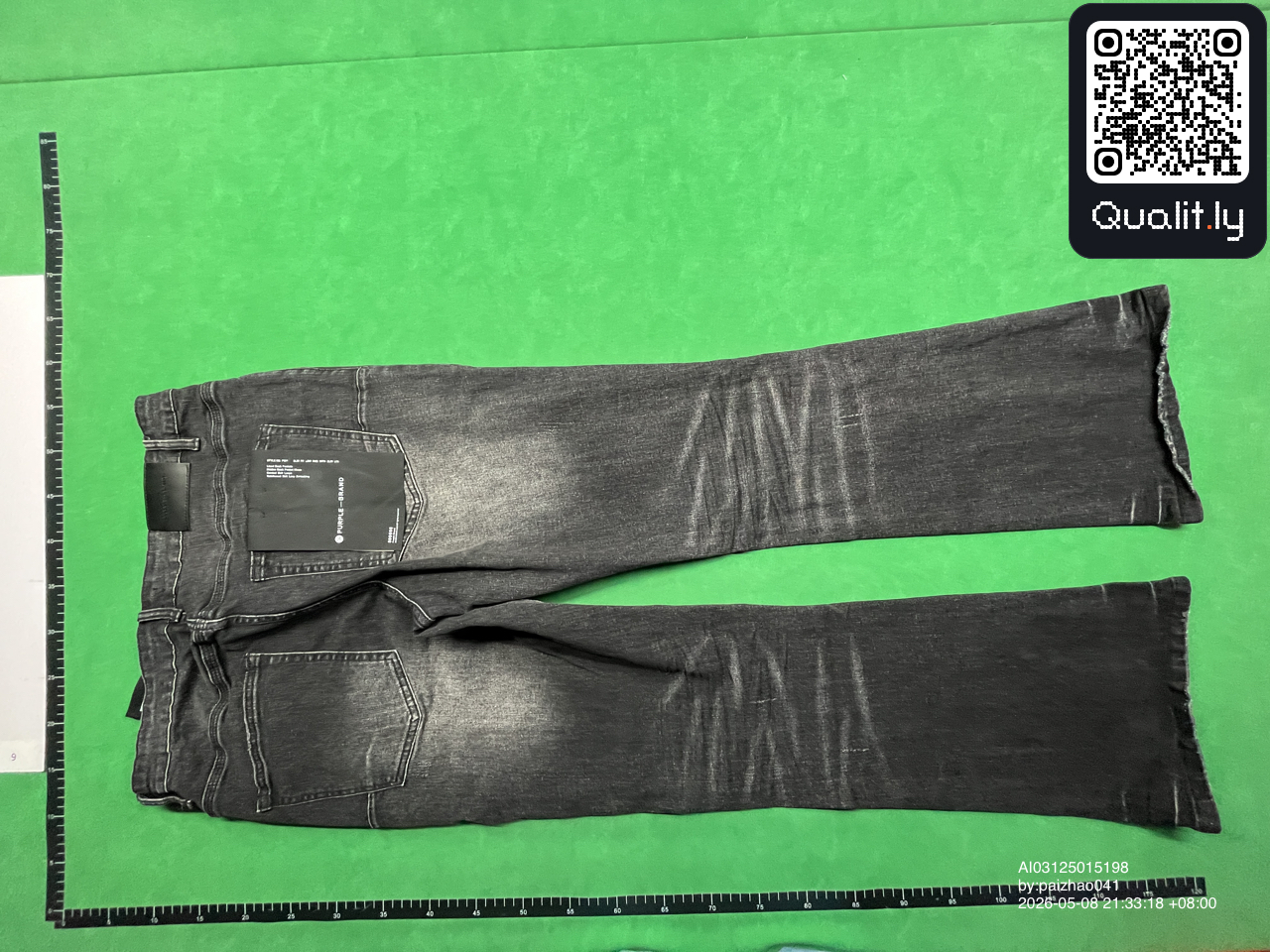 Jeans — foto QC 2 di 40