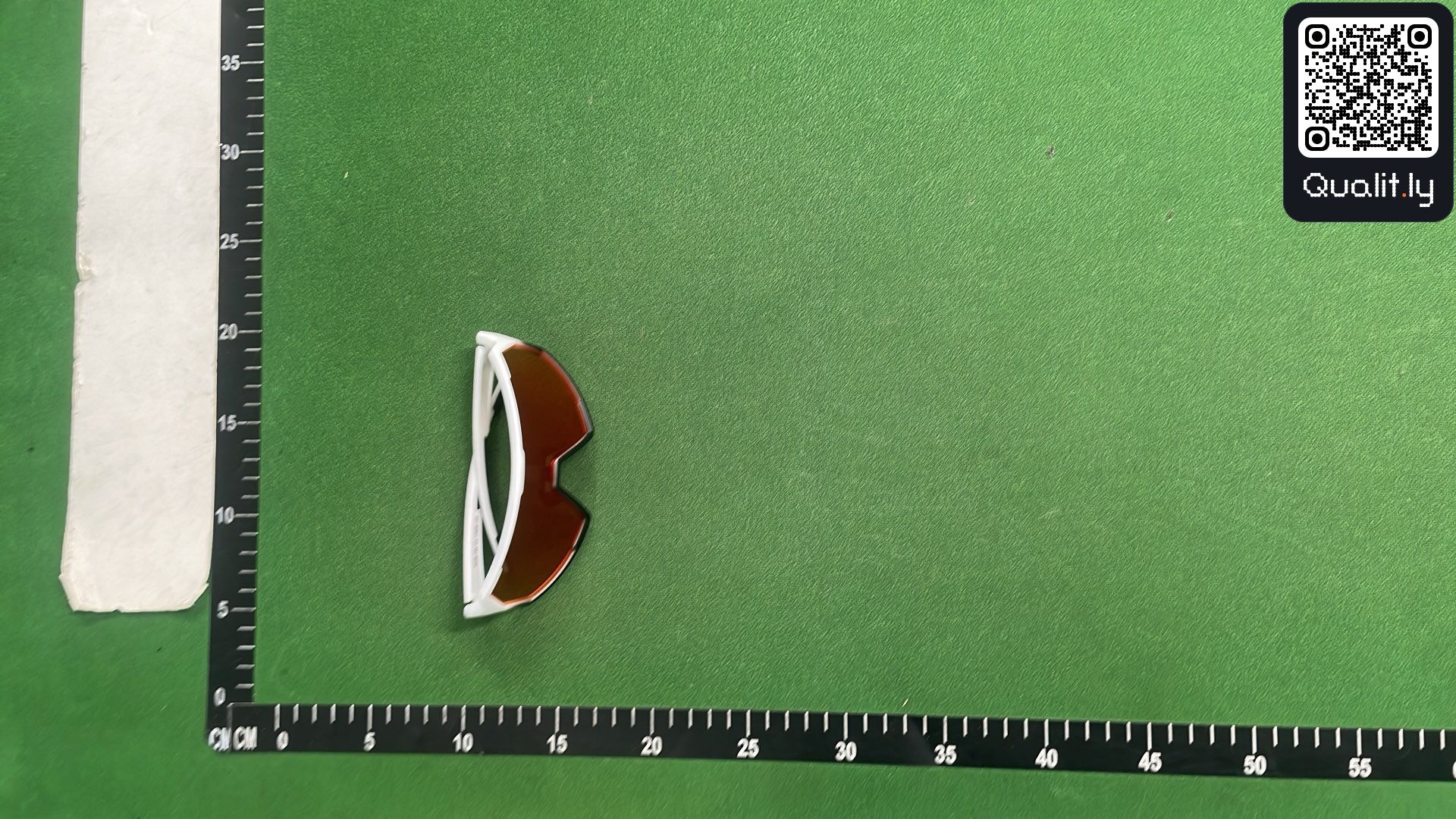 太阳镜 QC 照片 3 / 23