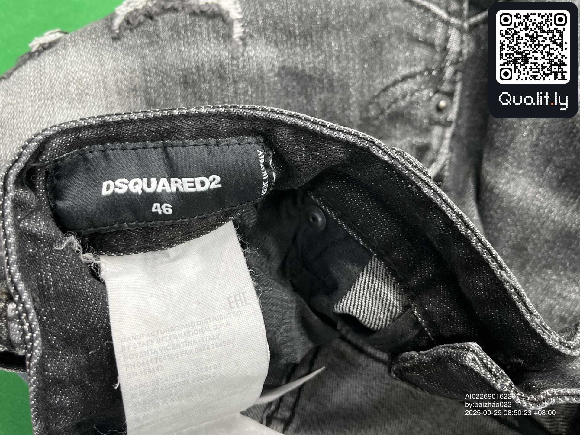 Jeans — QC-Foto 1 von 54
