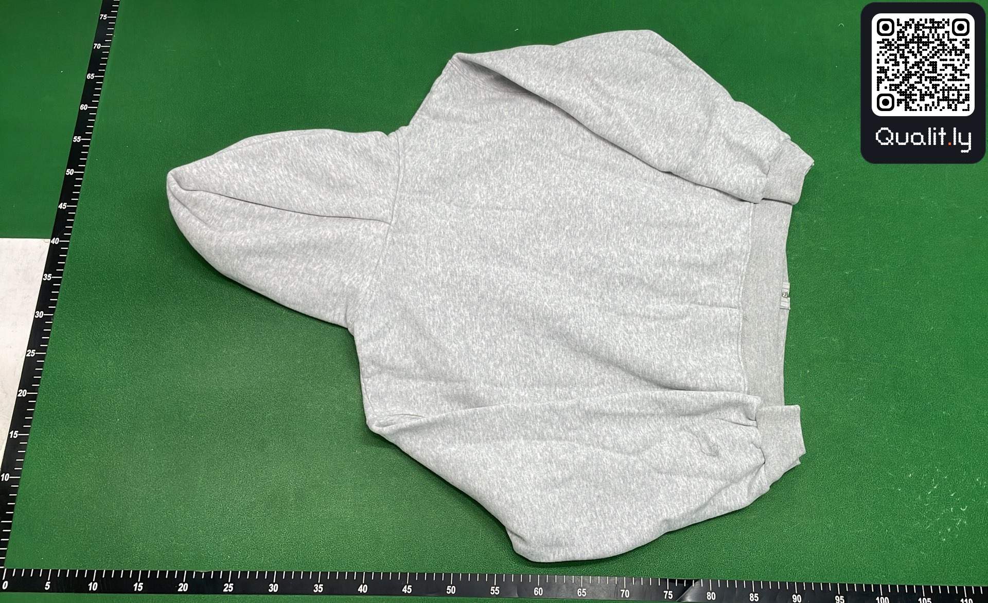 Hoodie QC photo 3 of 10