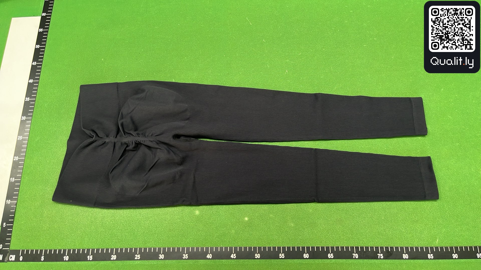 Pants QC photo 3 of 8