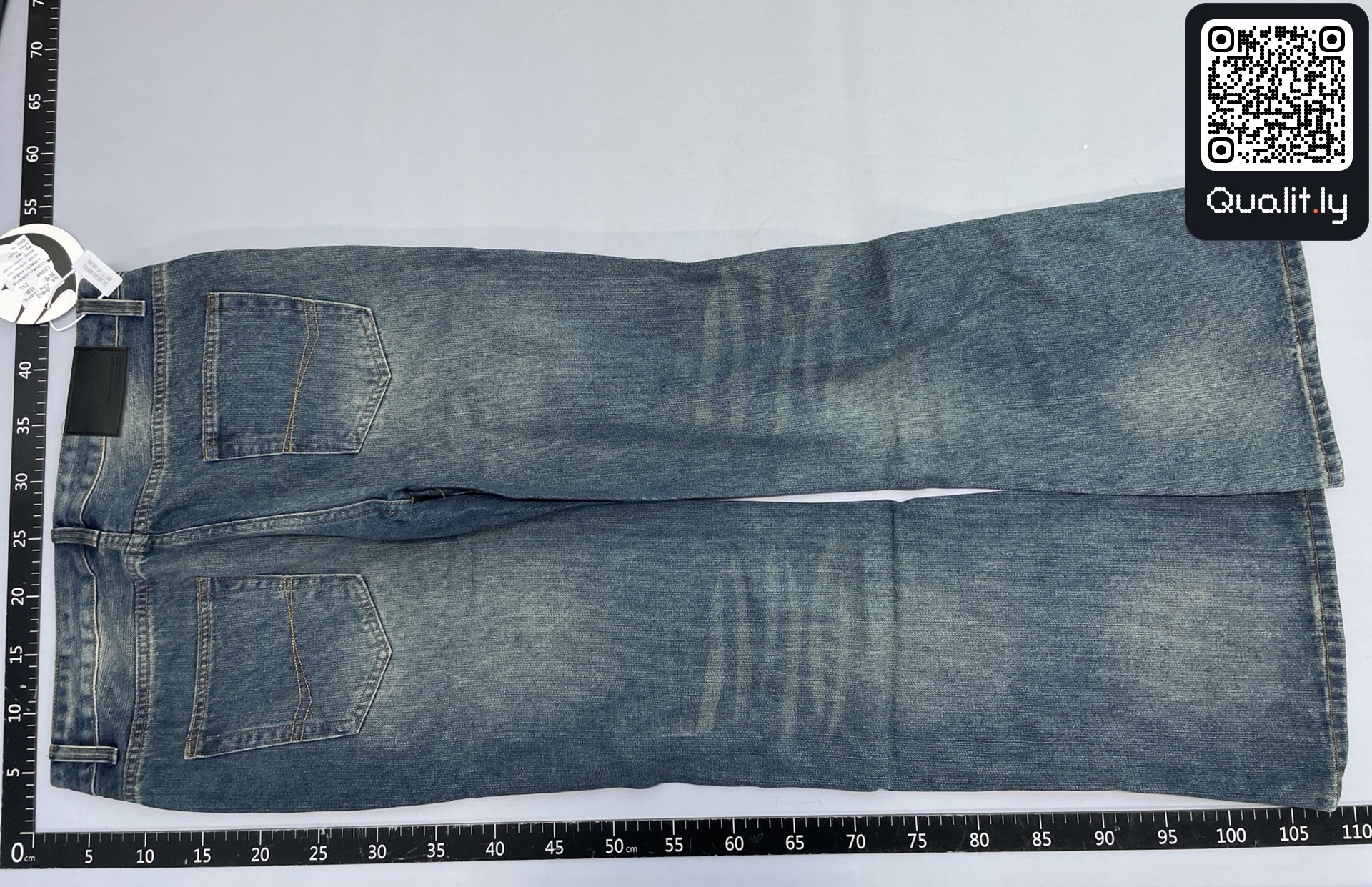 Jeans — QC-foto 3 av 34
