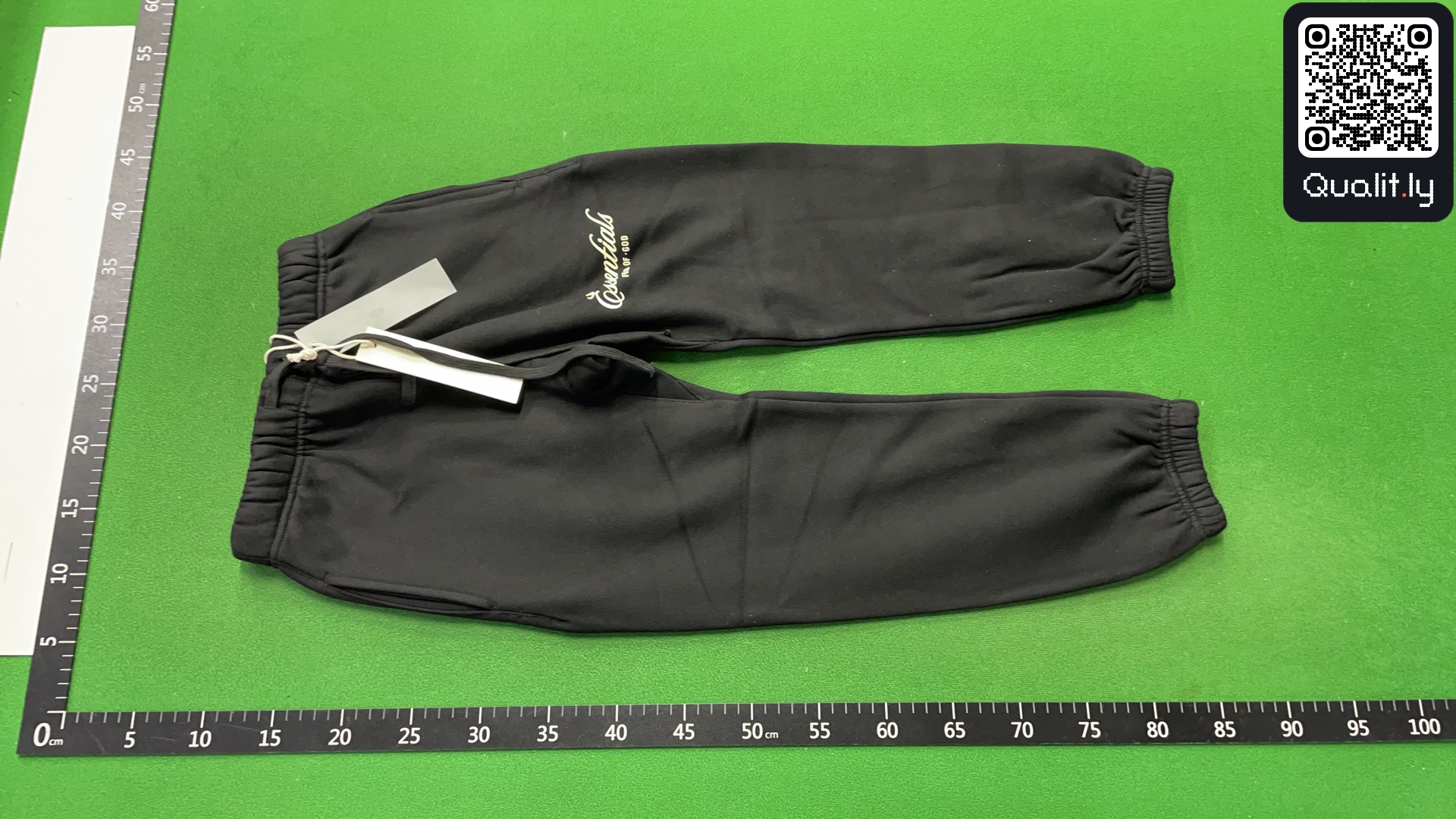 Hoodie QC photo 2 of 8