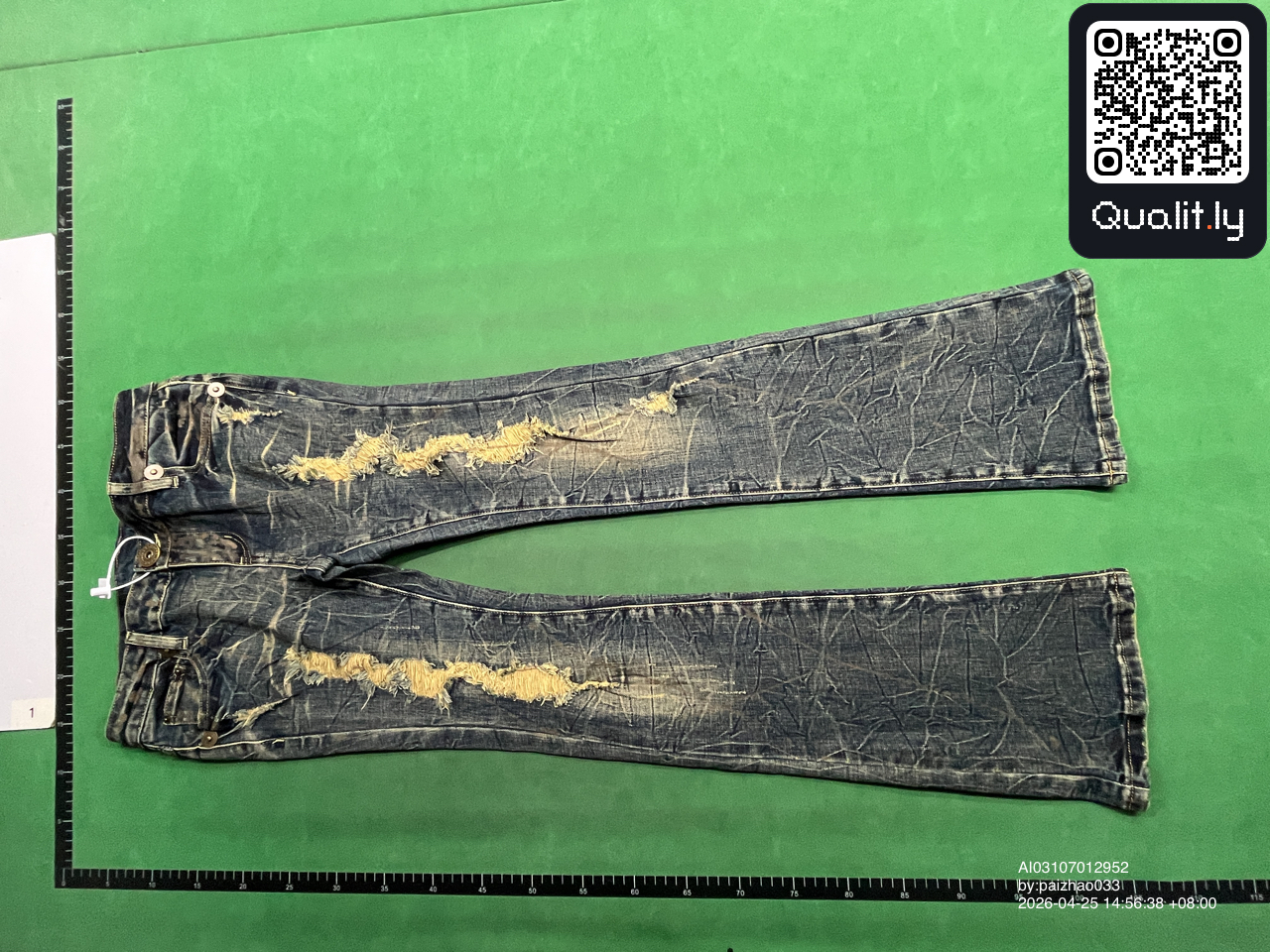 Jeans — QC-foto 3 av 14