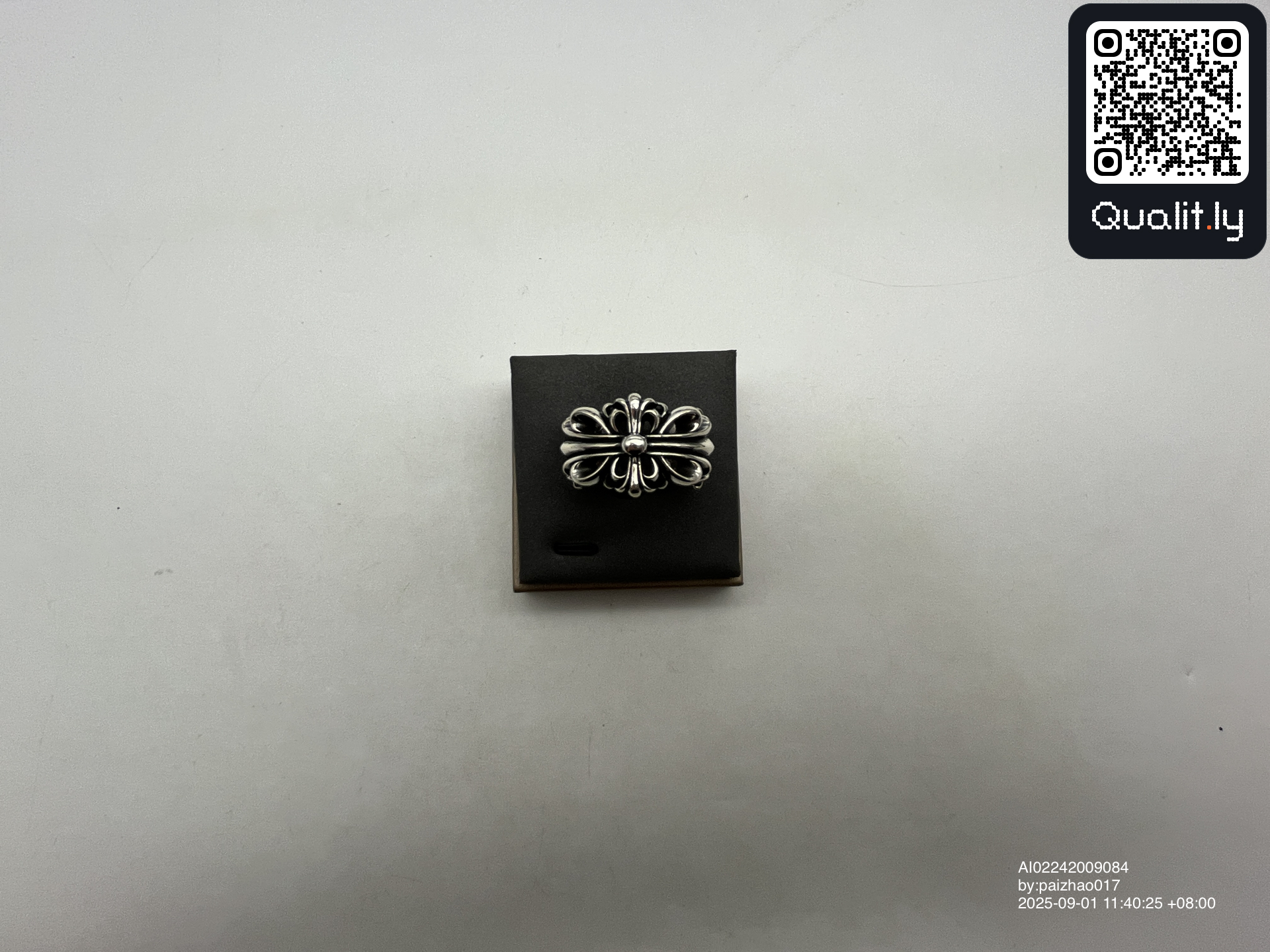 QC photo 3 of 26