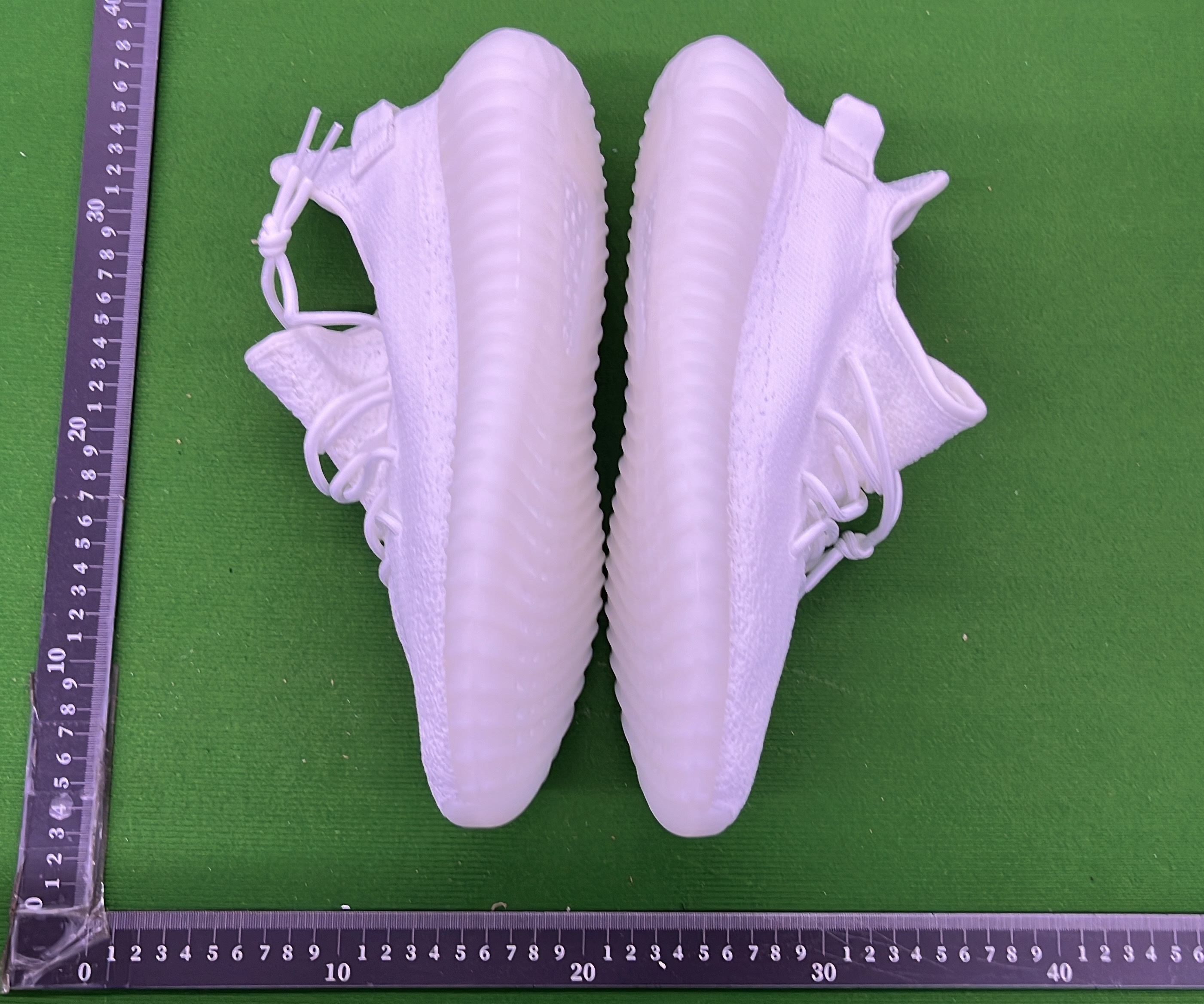 Sneakers QC photo 3 of 6