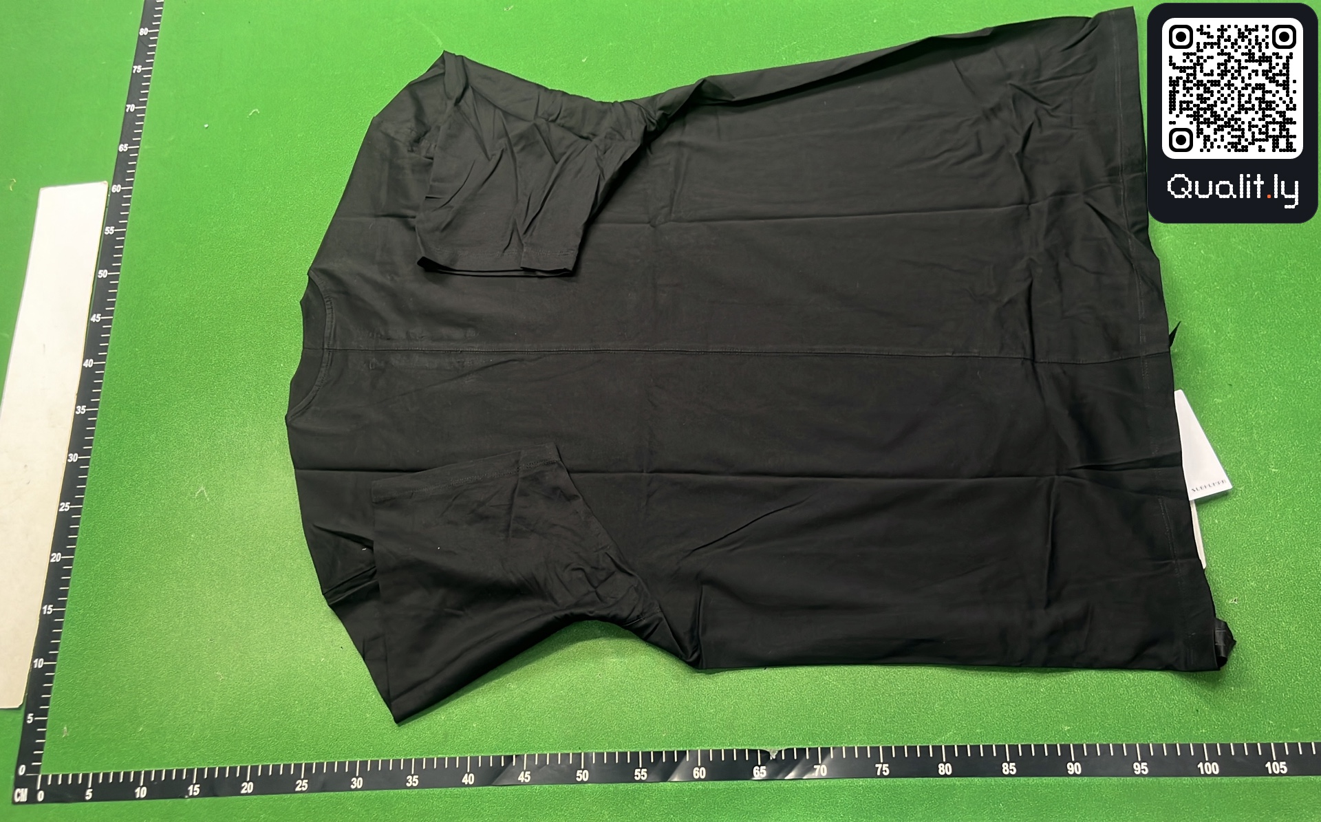 T-shirt QC photo 3 of 20