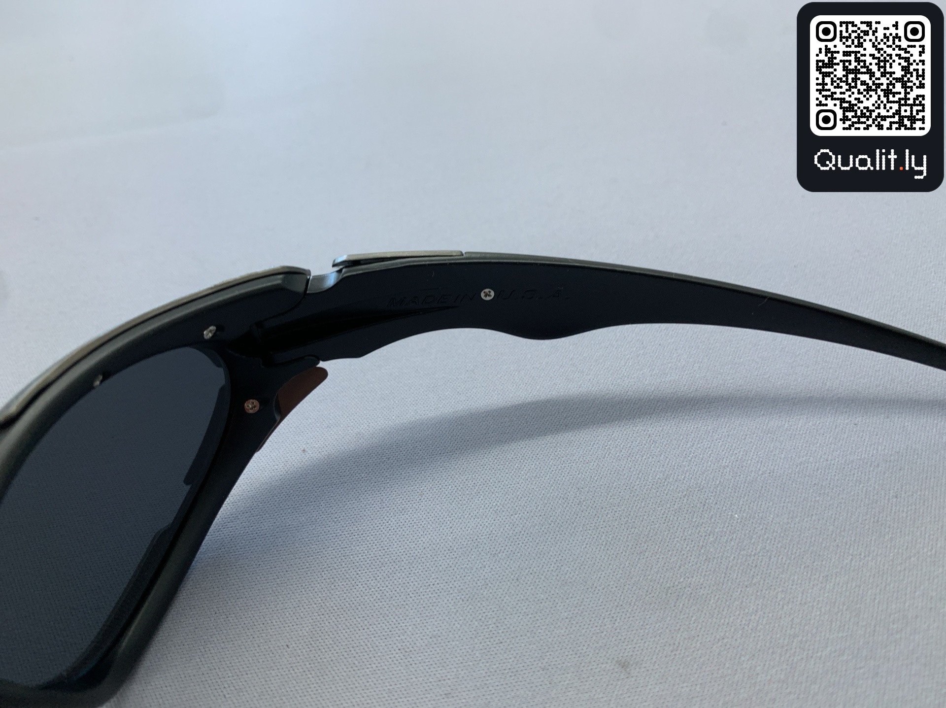 Sunglasses QC photo 3 of 60