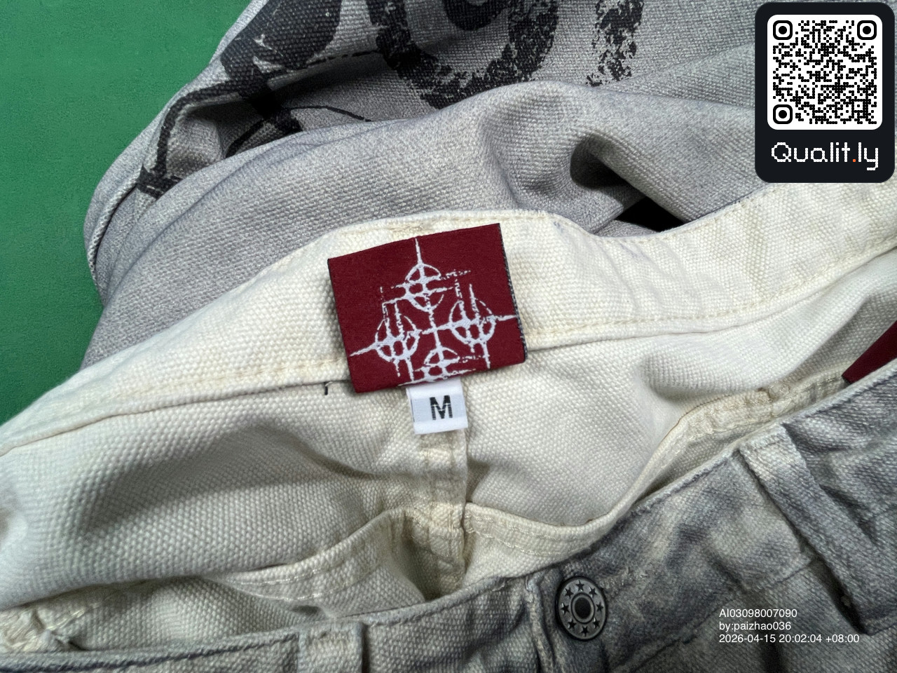 Pants QC photo 1 of 34