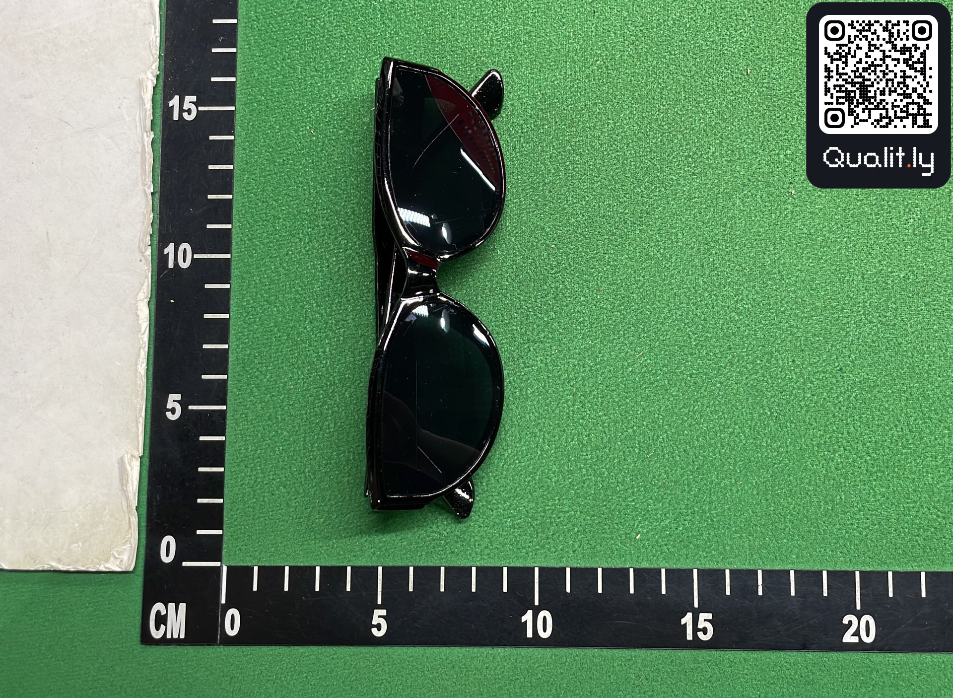 Sunglasses QC photo 3 of 58