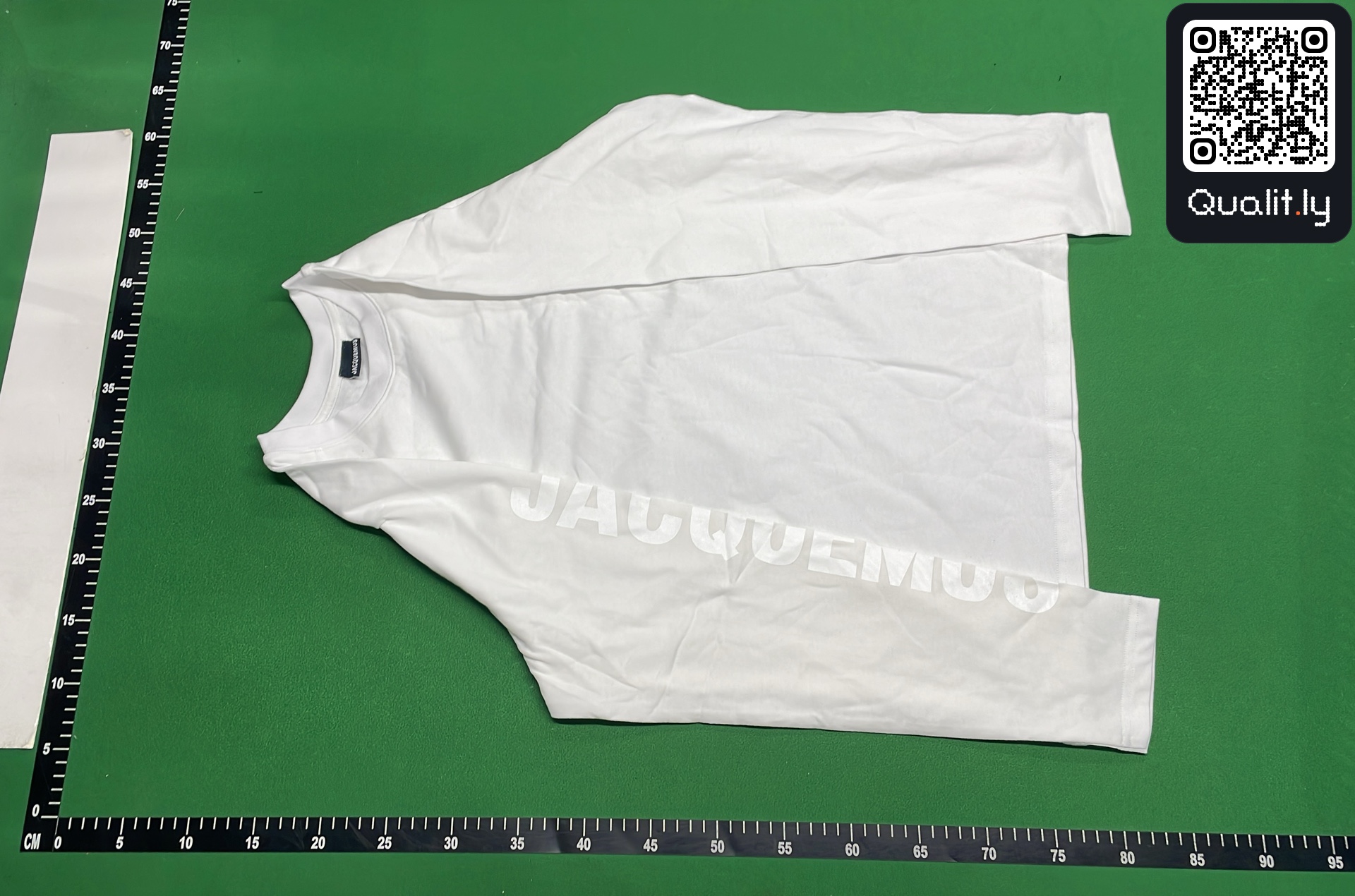 T-Shirt — QC-Foto 2 von 18