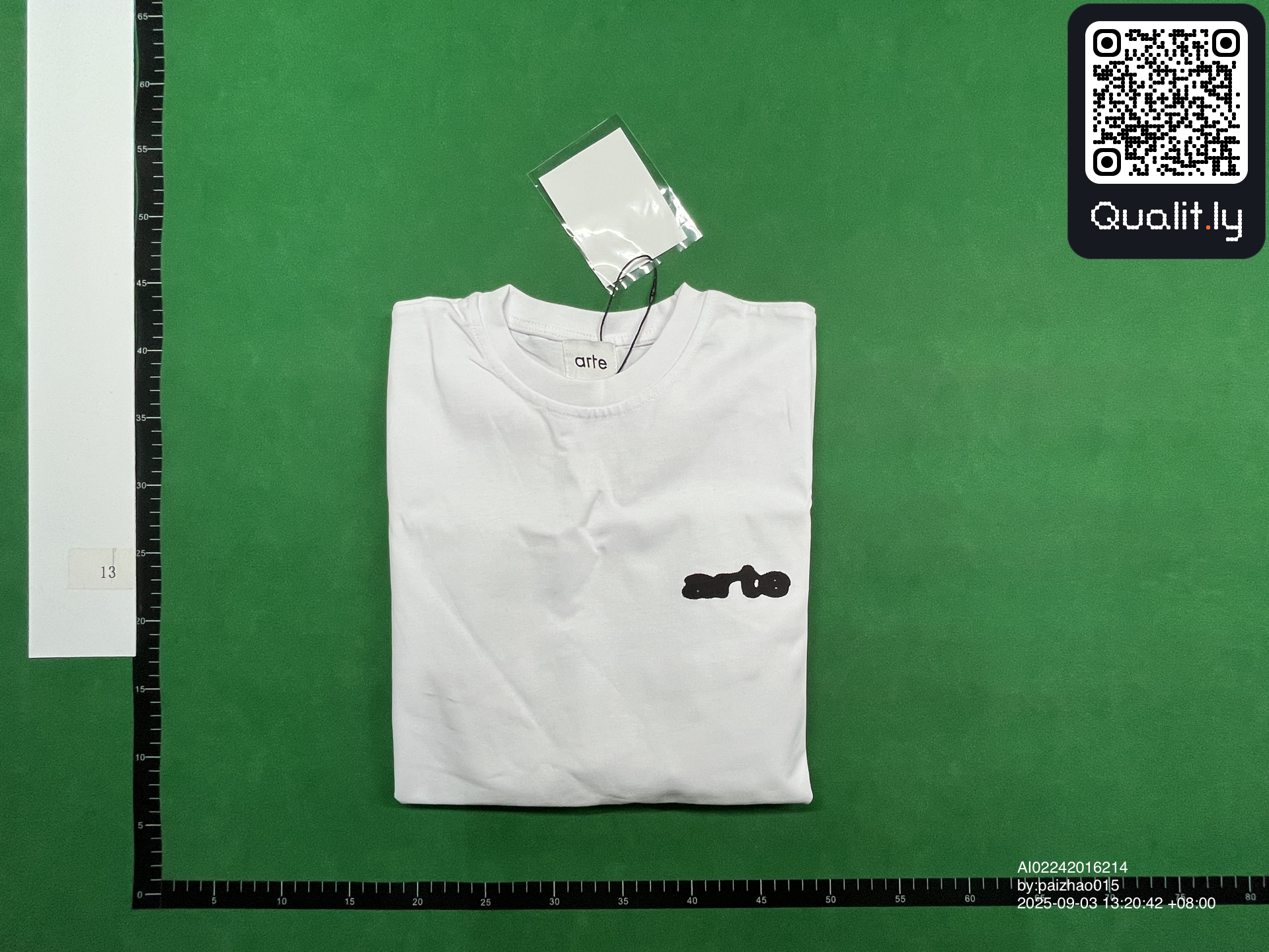 Camiseta — foto QC 1 de 28