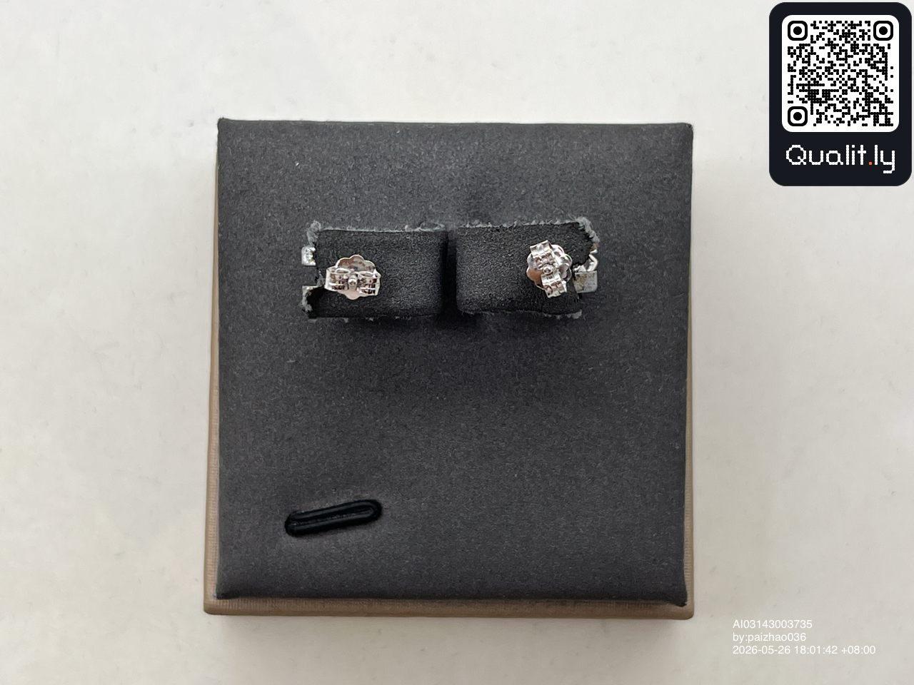 Jewelry QC photo 2 of 3