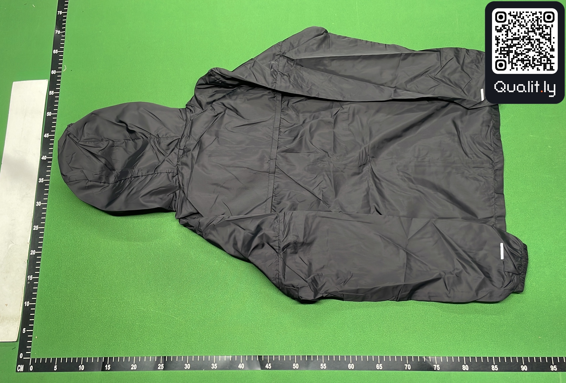 Sweater QC photo 3 of 8