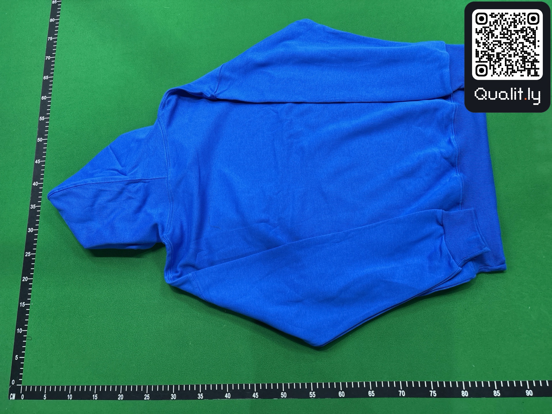 Hoodie QC photo 3 of 4