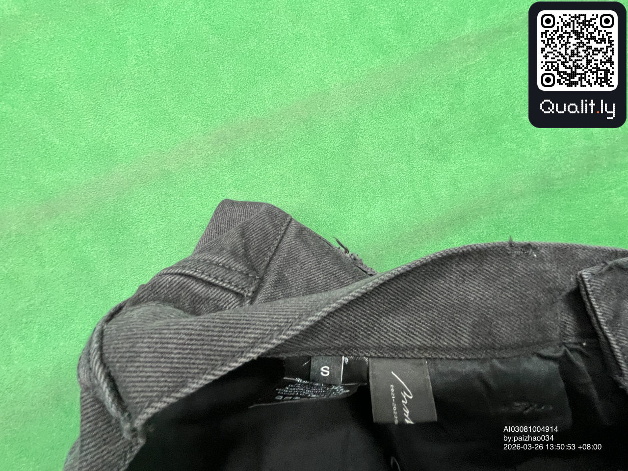 Jeans QC photo 1 of 38