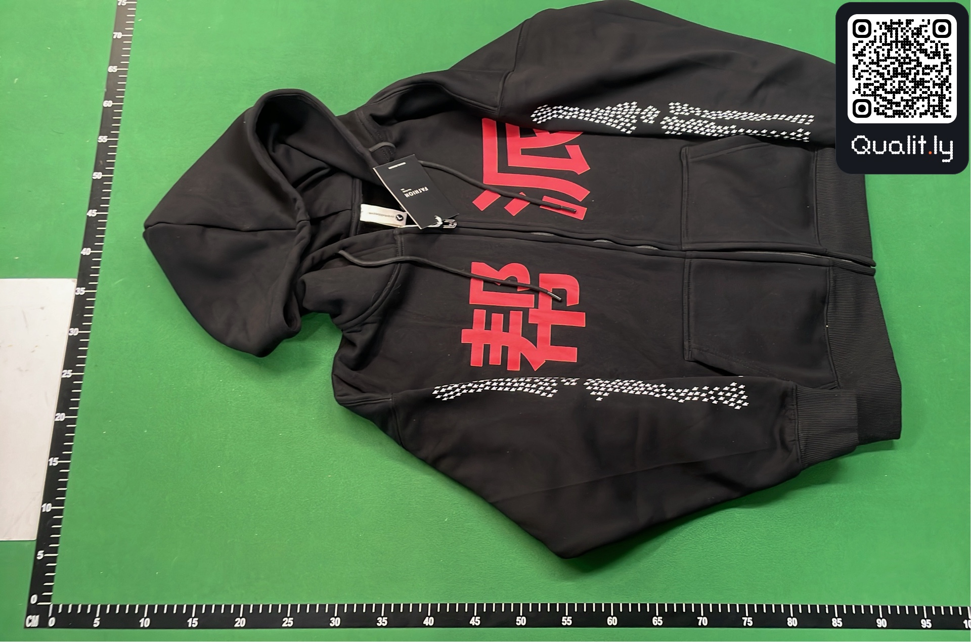 Hoodie QC photo 2 of 4